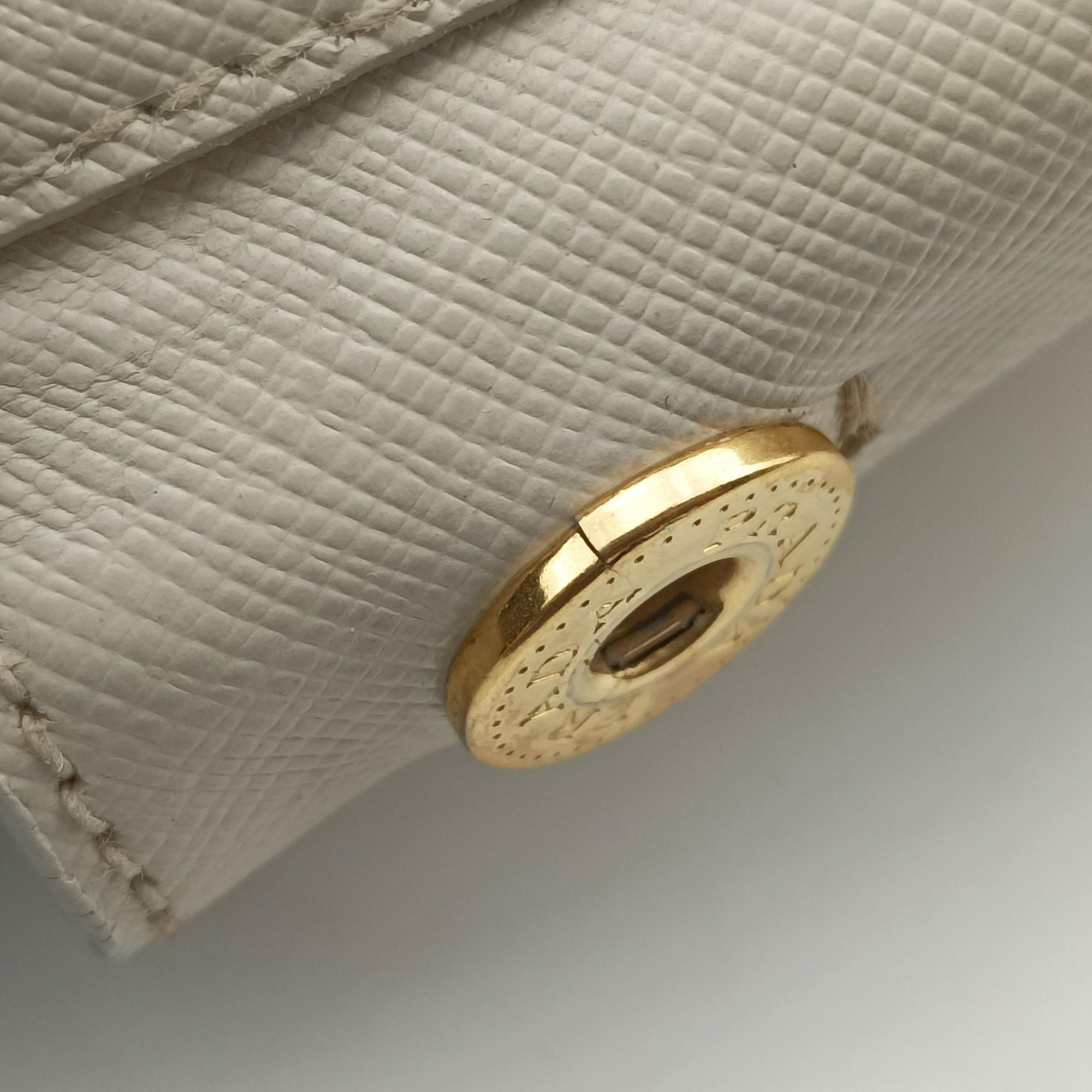 Galleria White SAFFIANO Leather BN1801 208ガレリア ホワイト サフィアーノレザー BN1801 208