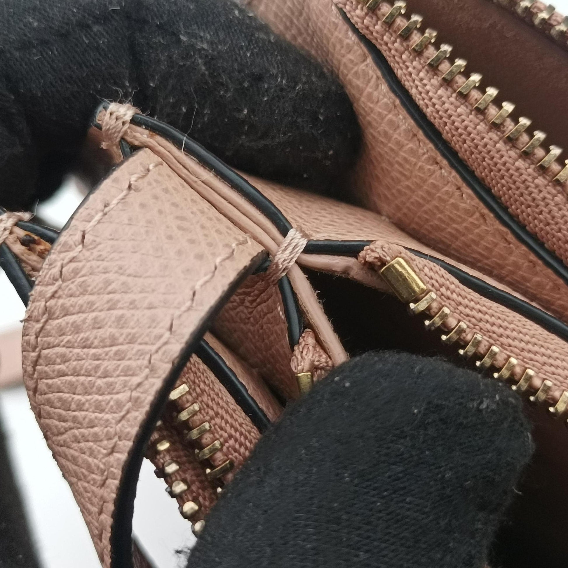Saddle Pink Leather 05-RU-0139サドル ピンク レザー 05-RU-0139