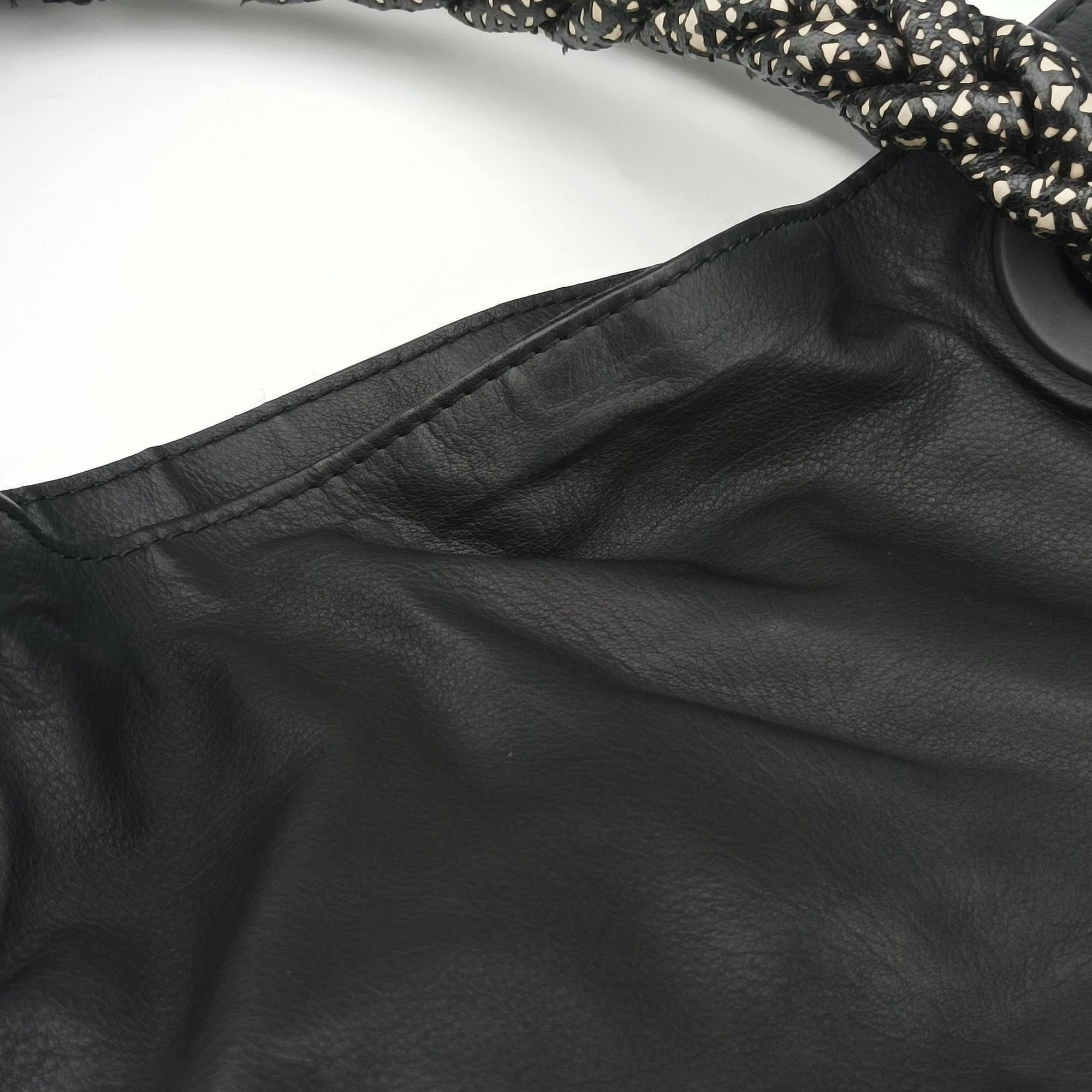 Laser-cut Floral Applique Limited Edition Black Leather 278224 VT610 9613 EPEV 2011 3806 A限定 フラワー パッチワーク ブラック レザー 278224 VT610 9613 EPEV 2011 3806 A