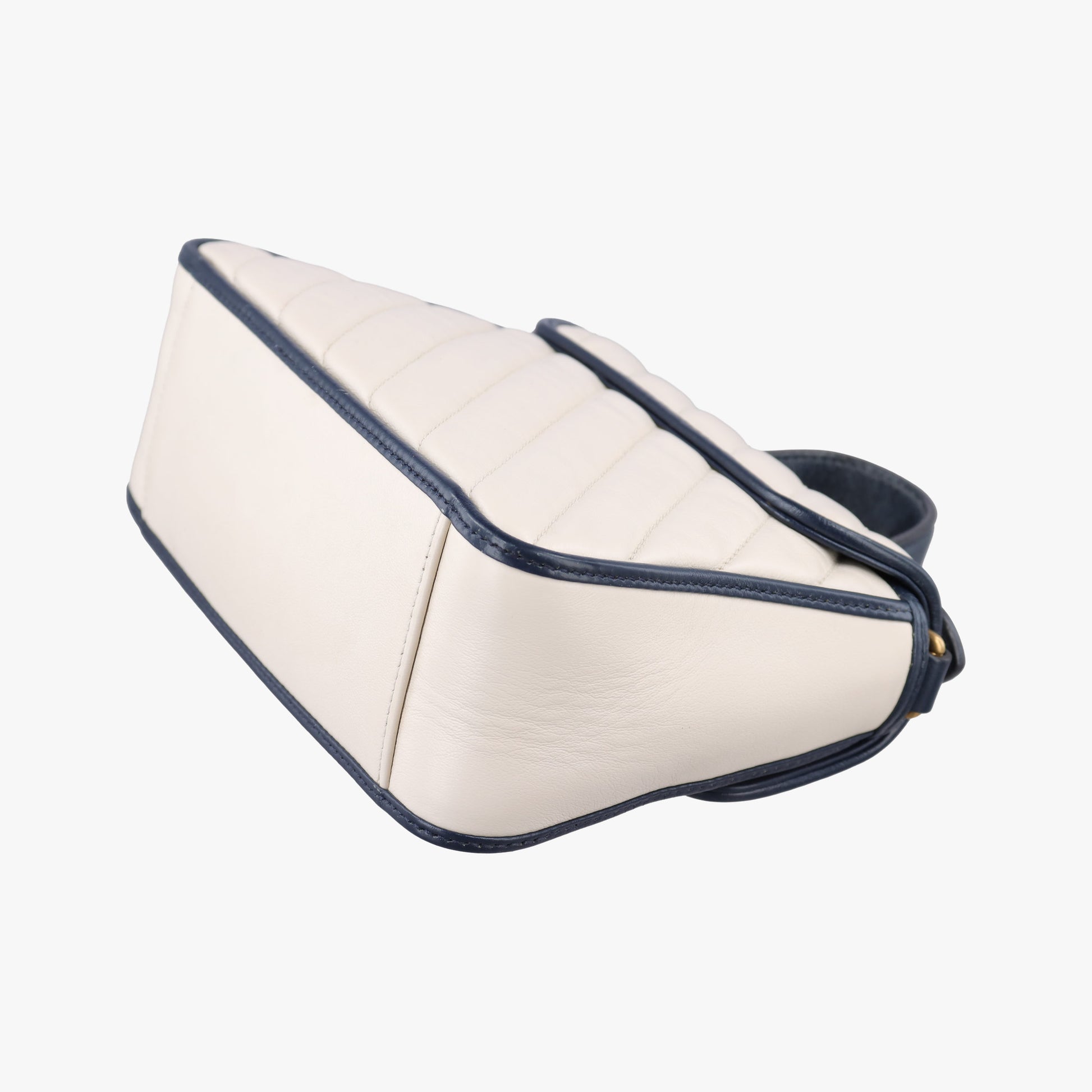 GG Marmont White×navy Leather 583571 E033139517GGマーモント ホワイト×ネイビー レザー 583571 E033139517