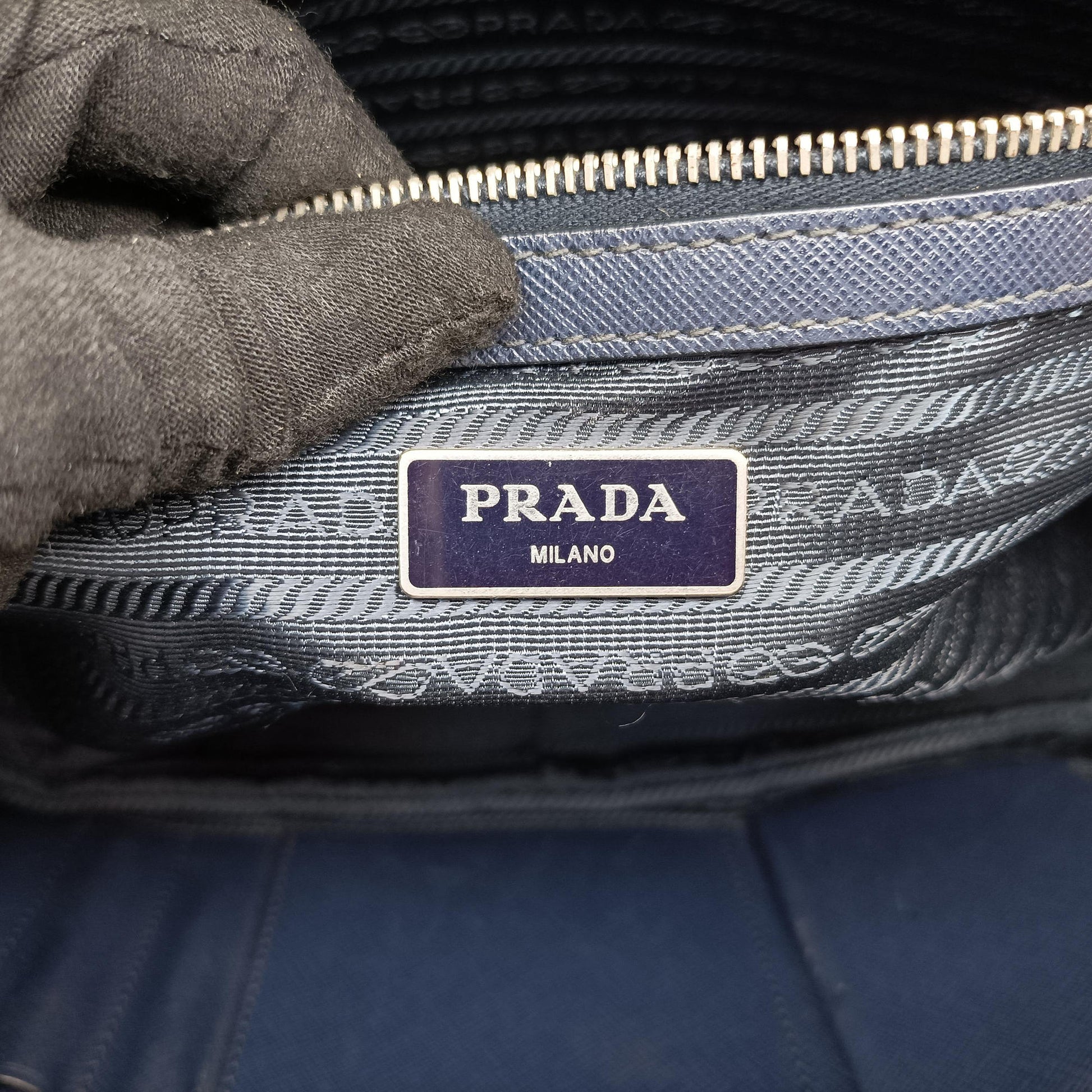 Briefcase Navy SAFFIANO Leather VS305M 173 7/Rブリーフケース ネイビー サフィアーノレザー VS305M 173 7/R