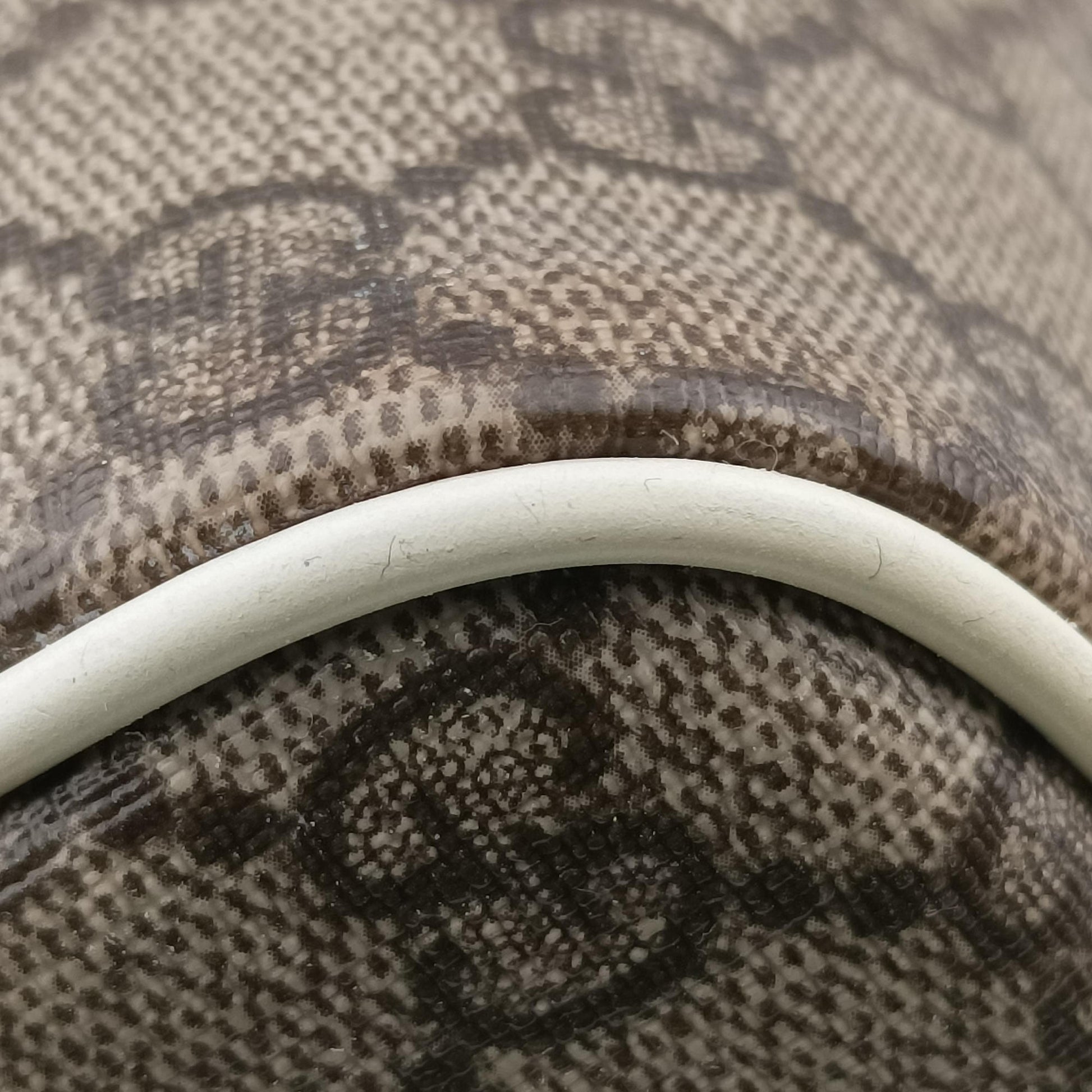 GG plus Spring Joy GG Supreme BEIGE×WHITE PVC coated canvas×leather 193603 A6915278GGプラス ジョイ GGスプリーム ベージュ×ホワイト PVCコーティングキャンバス×レザー 193603 A6915278