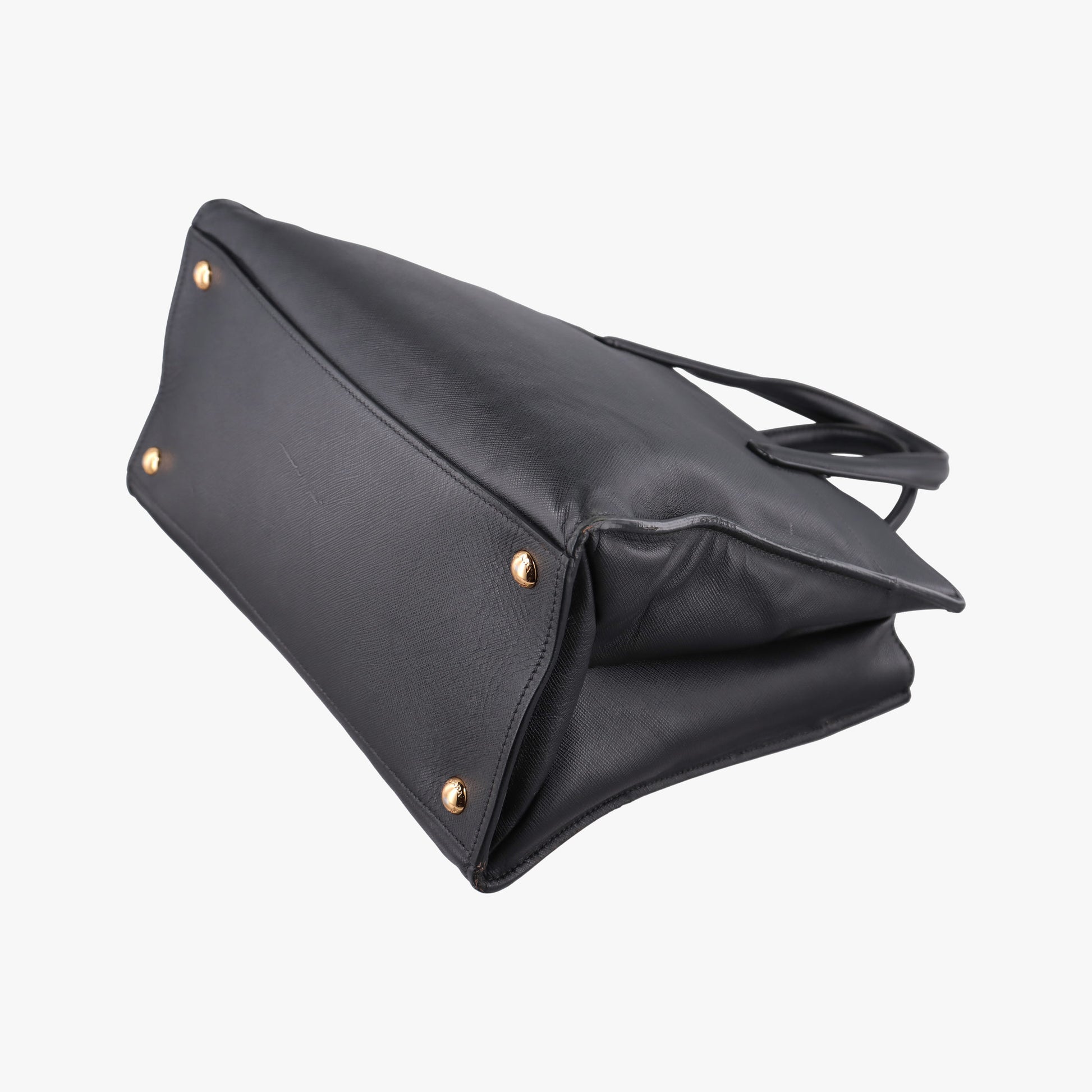 Triple Pocket Convertible Zip Tote Black SAFFIANO　Leather BN2603 7/R 208トリプルポケット コンバーチブル ジップ トート ブラック サフィアーノレザー BN2603 7/R 208