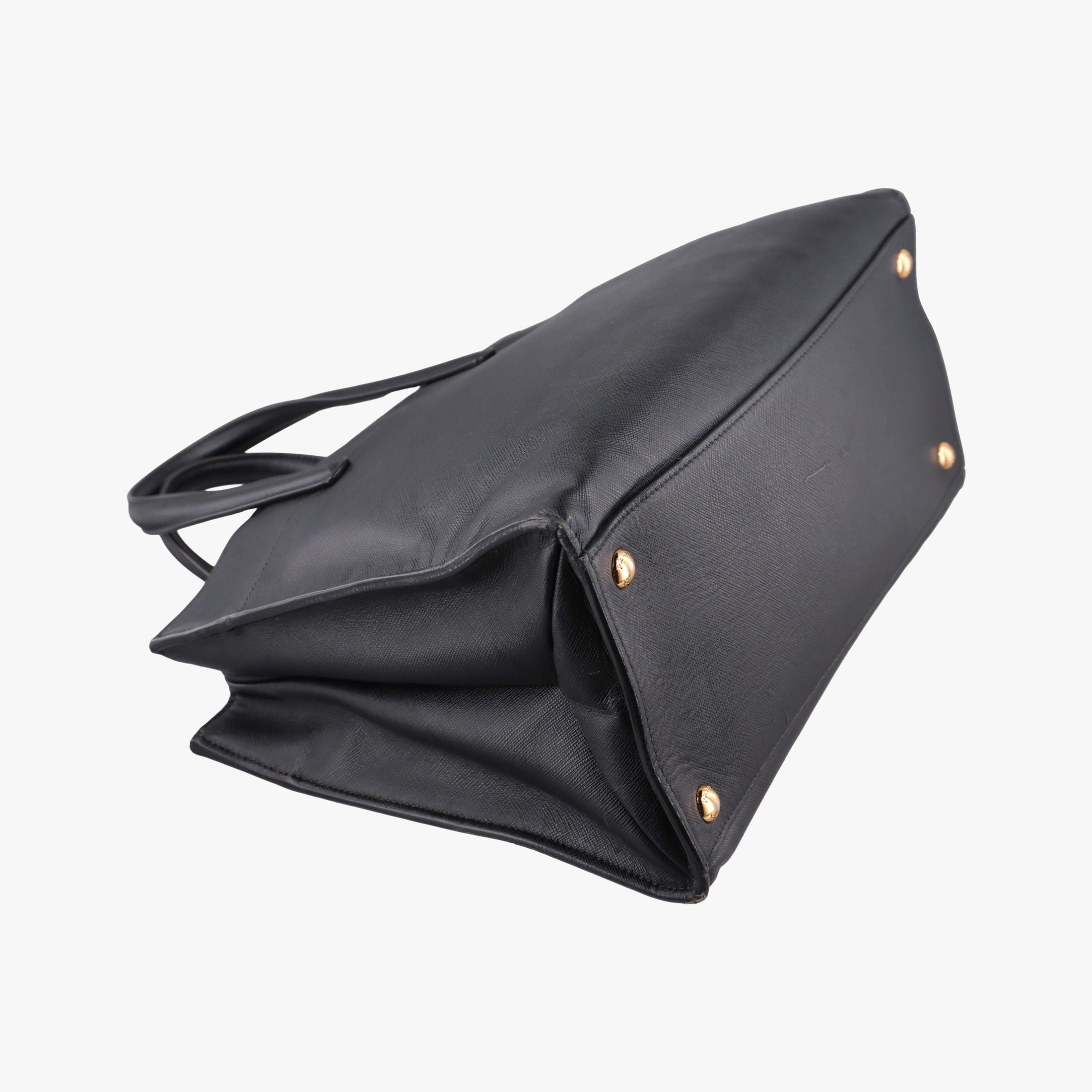 Triple Pocket Convertible Zip Tote Black SAFFIANO　Leather BN2603 7/R 208トリプルポケット コンバーチブル ジップ トート ブラック サフィアーノレザー BN2603 7/R 208