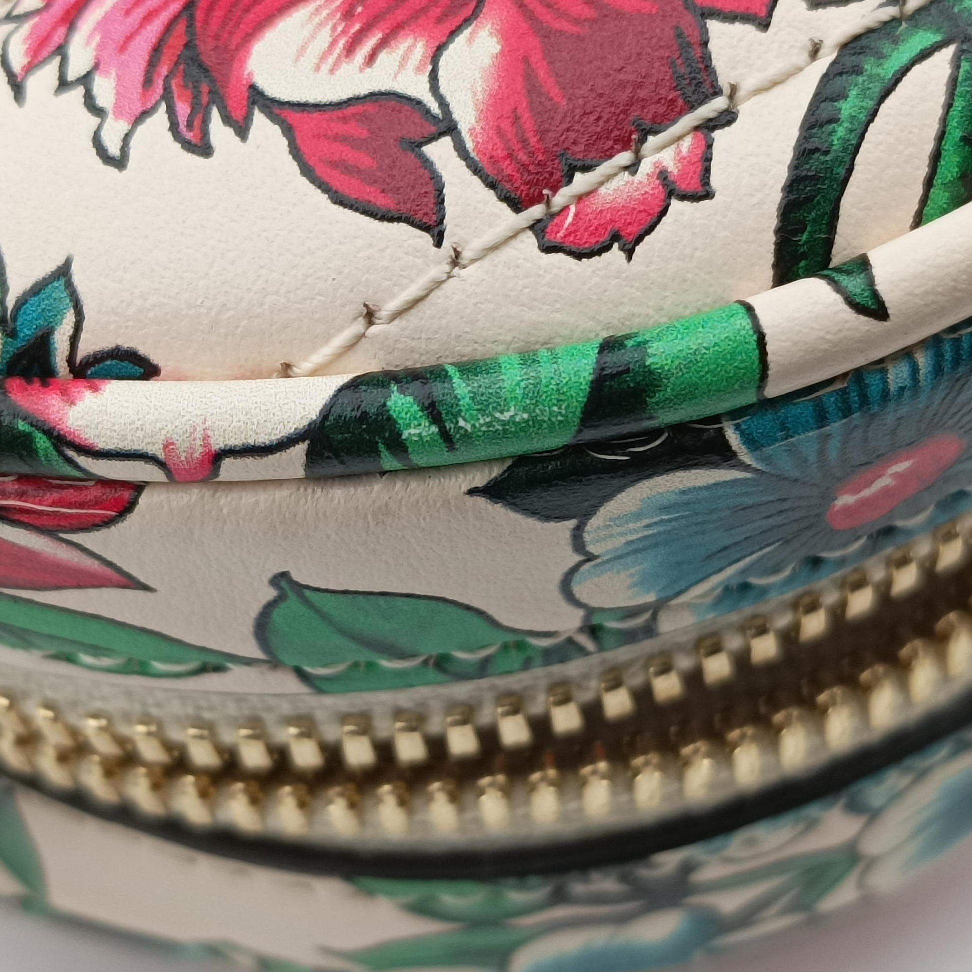GG Marmont Flower Print Heart Multicolour Leather 740355 A040805972GGマーモント フラワー プリント ハート マルチカラー レザー 740355 A040805972