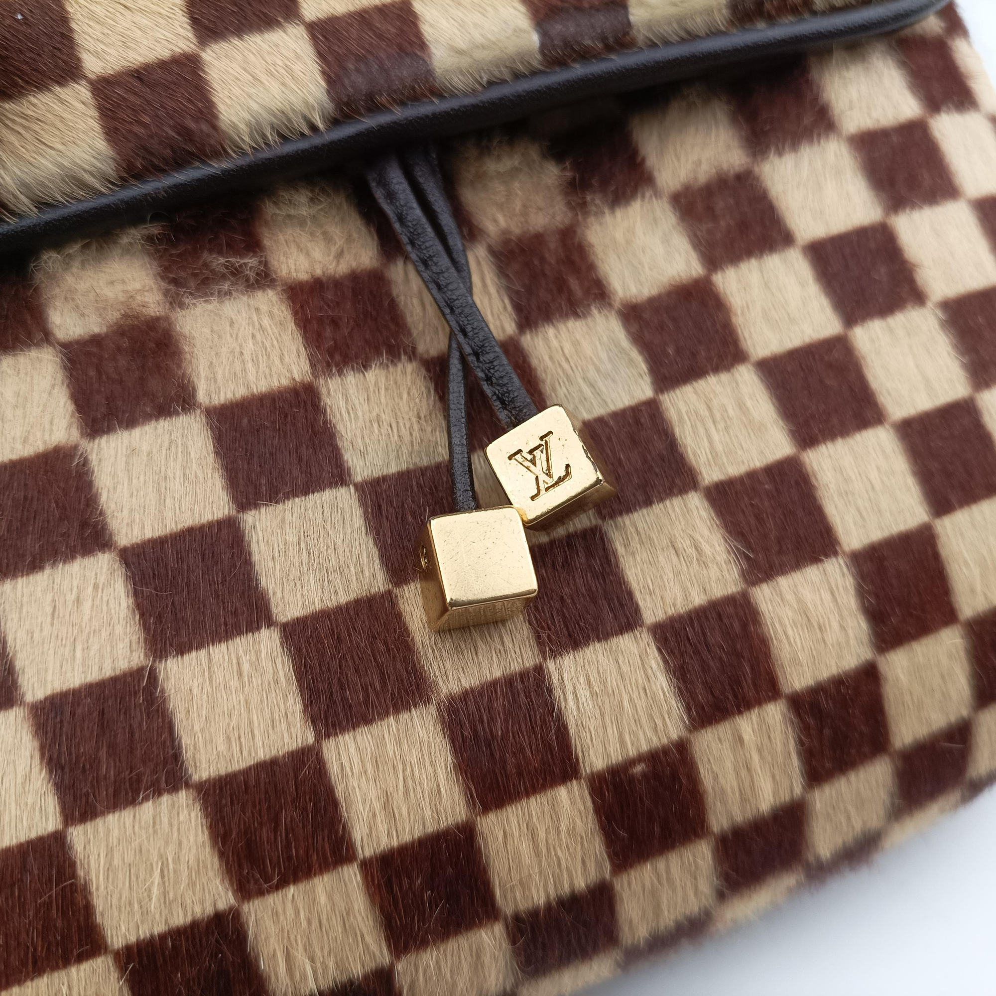Gazelle  Brown Damier Sauvage Pony Hair M92130 CE0057ガゼル ブラウン / エベヌ ダミエ ソバージュハラコ M92130 CE0057