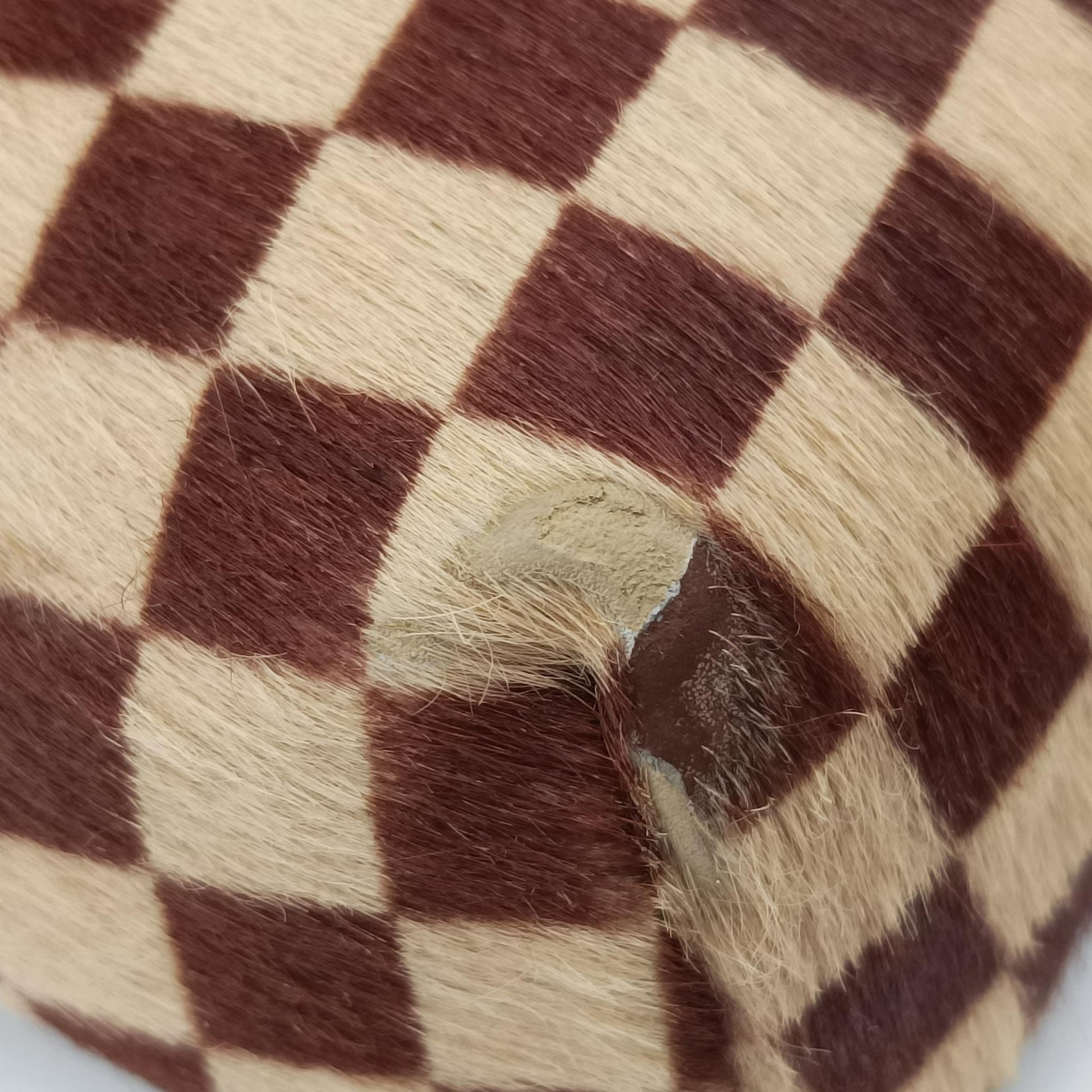 Gazelle  Brown Damier Sauvage Pony Hair M92130 CE0057ガゼル ブラウン / エベヌ ダミエ ソバージュハラコ M92130 CE0057