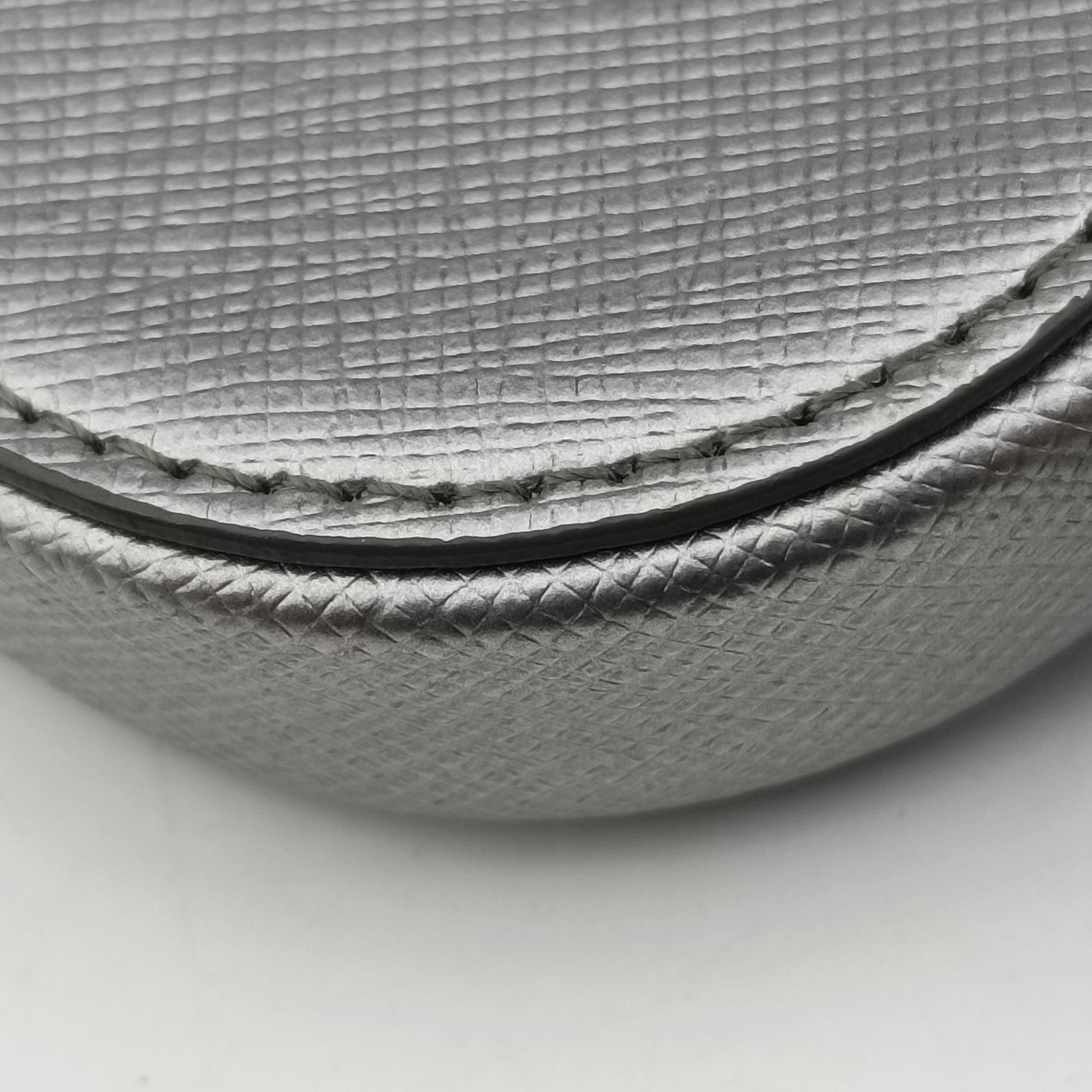 Triangle logo Silver Saffiano Leather 1DH030 85トライアングルロゴ シルバー サフィアーノレザー 1DH030 85
