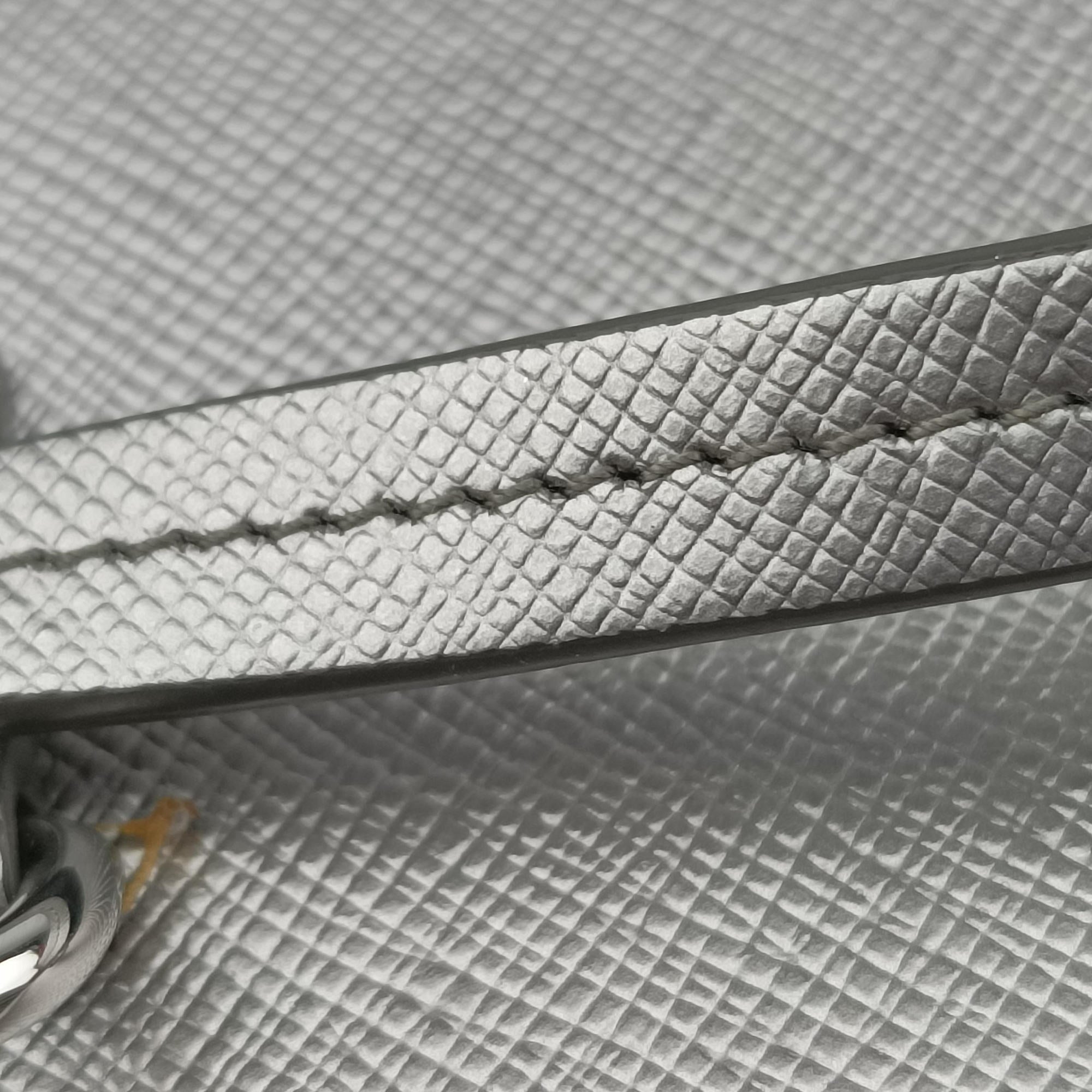 Triangle logo Silver Saffiano Leather 1DH030 85トライアングルロゴ シルバー サフィアーノレザー 1DH030 85