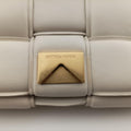 Padded CASSETTE White lambskin B08847226N IC Chipパデッド カセット ホワイト ラムスキン B08847226N ICチップ