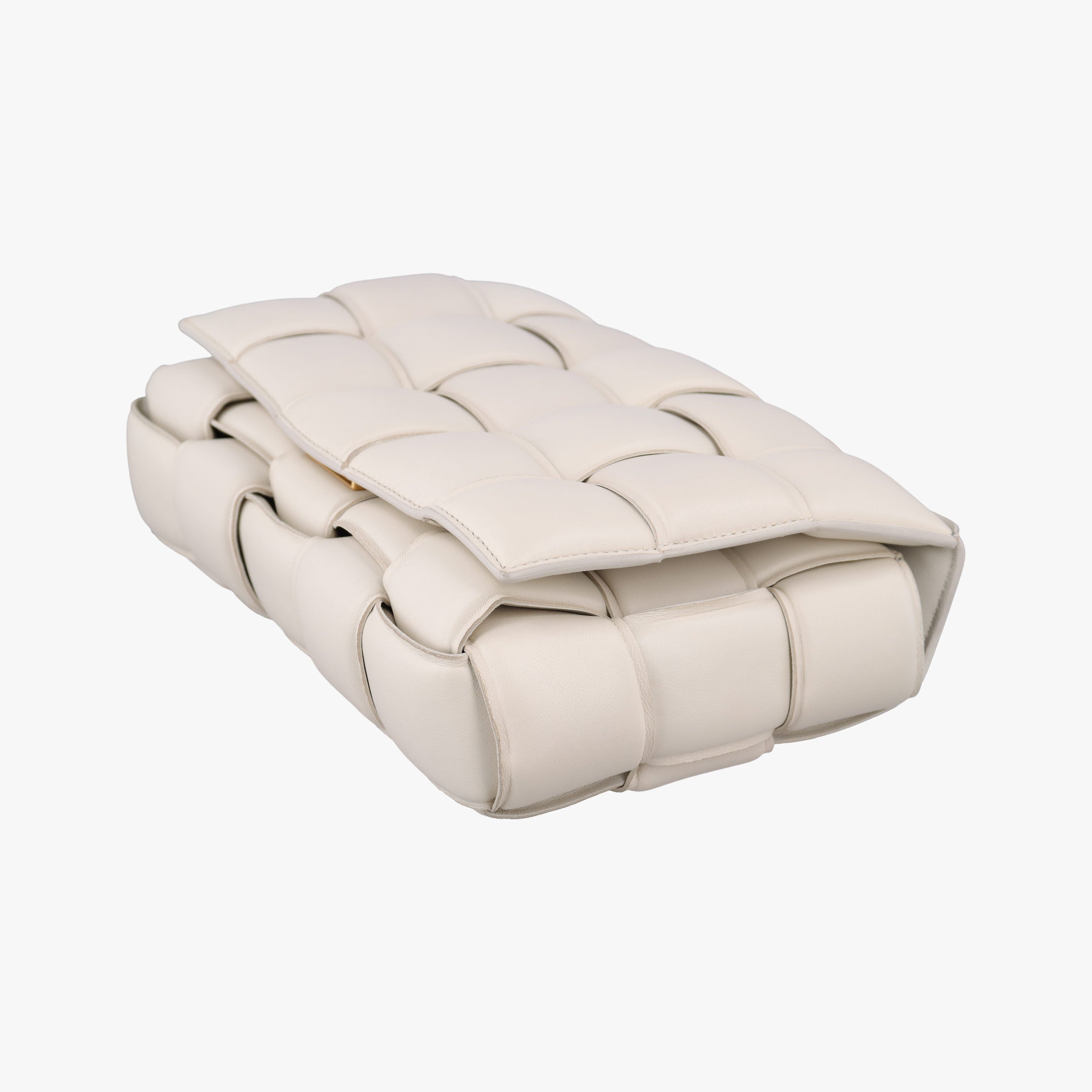 Padded CASSETTE White lambskin B08847226N IC Chipパデッド カセット ホワイト ラムスキン B08847226N ICチップ