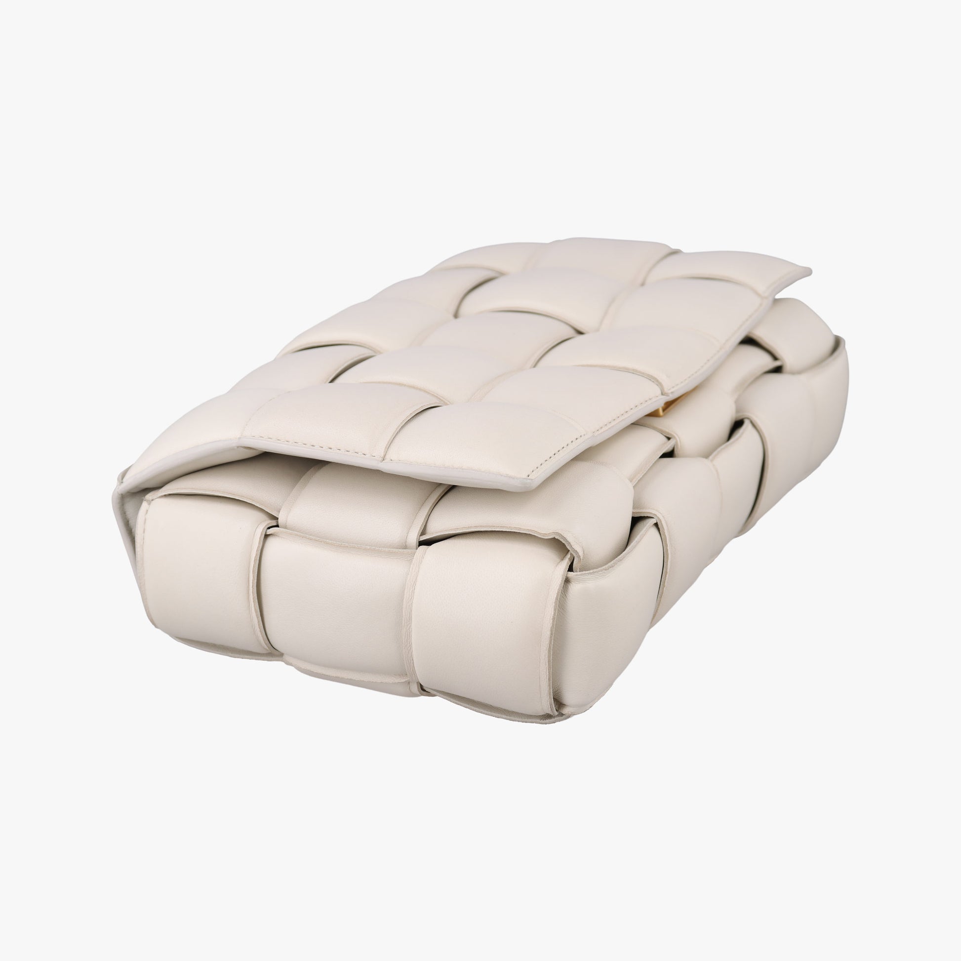 Padded CASSETTE White lambskin B08847226N IC Chipパデッド カセット ホワイト ラムスキン B08847226N ICチップ