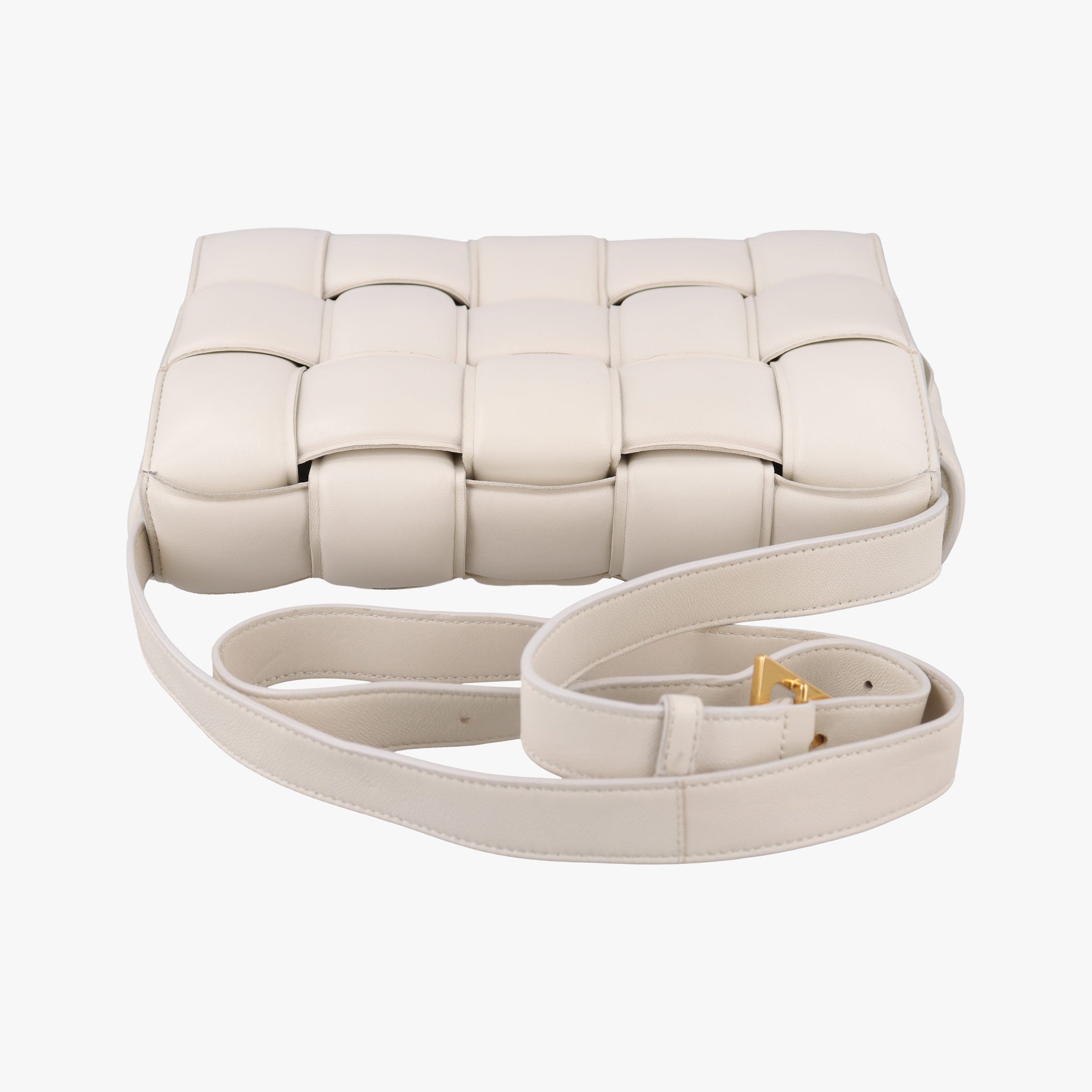 Padded CASSETTE White lambskin B08847226N IC Chipパデッド カセット ホワイト ラムスキン B08847226N ICチップ