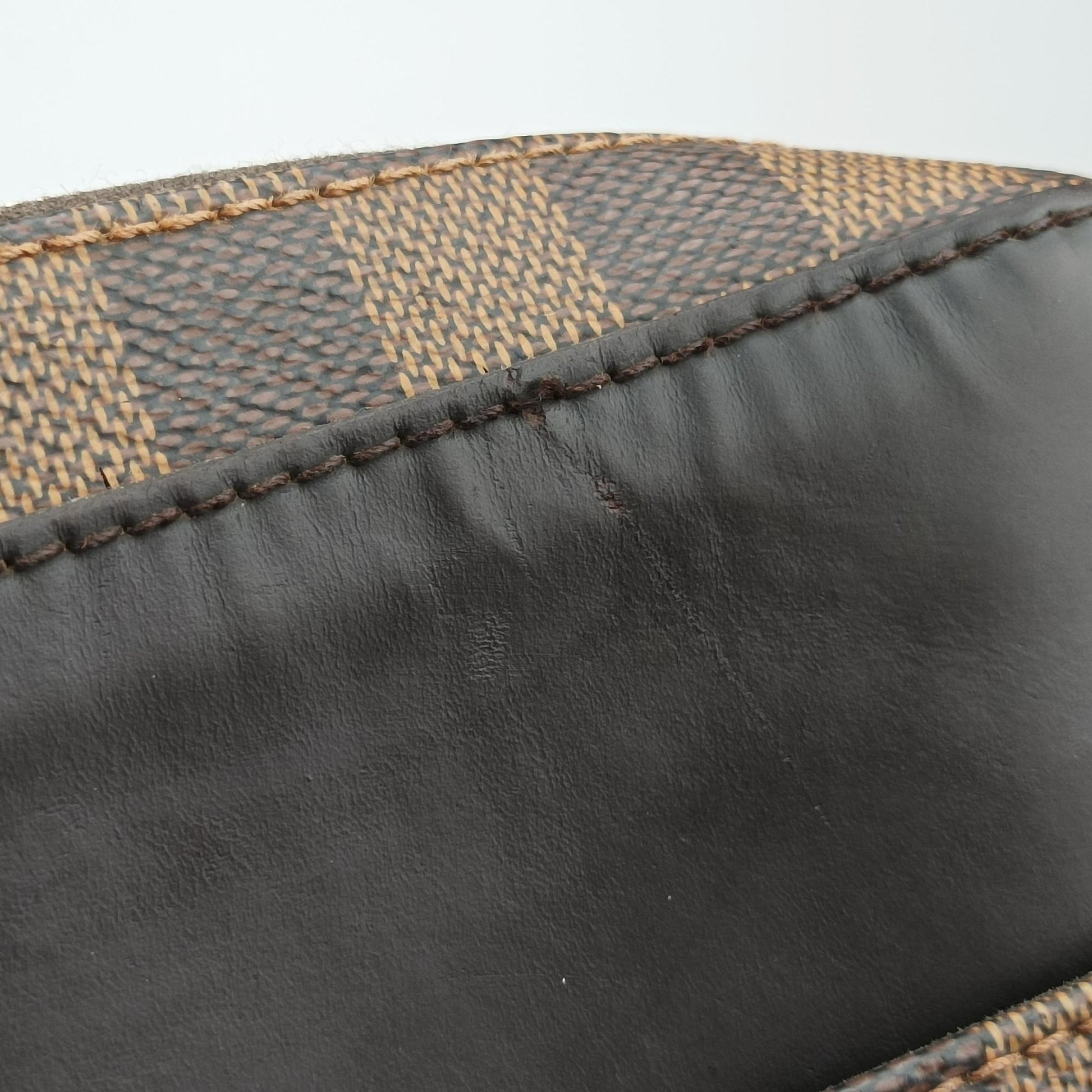 Jake messenger PM EBENE Damier Canvas N41568 TR2105ジェイクメッセンジャーPM エベヌ ダミエキャンバス N41568 TR2105