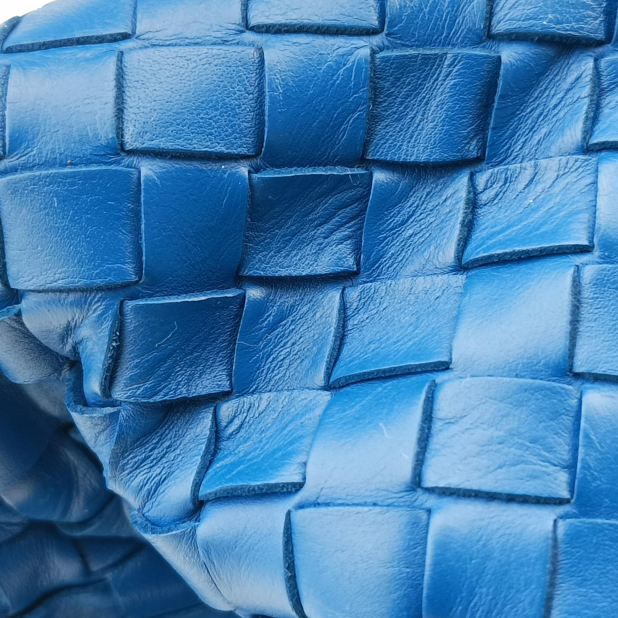 Roma Intrecciato Blue lambskin B02133734Tローマ イントレチャート ブルー ラムスキン B02133734T