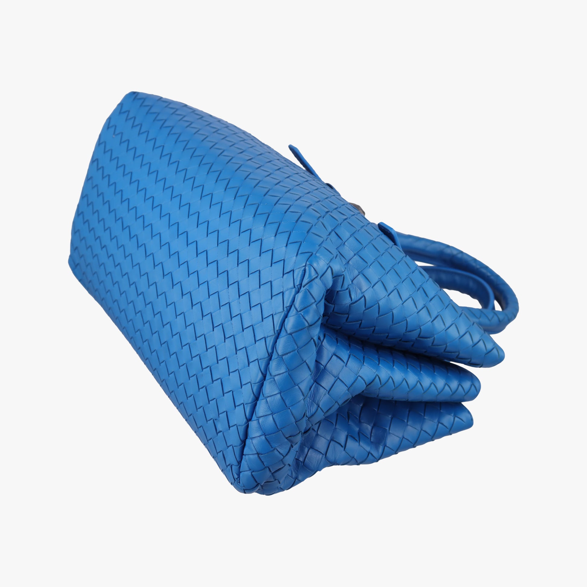 Roma Intrecciato Blue lambskin B02133734Tローマ イントレチャート ブルー ラムスキン B02133734T