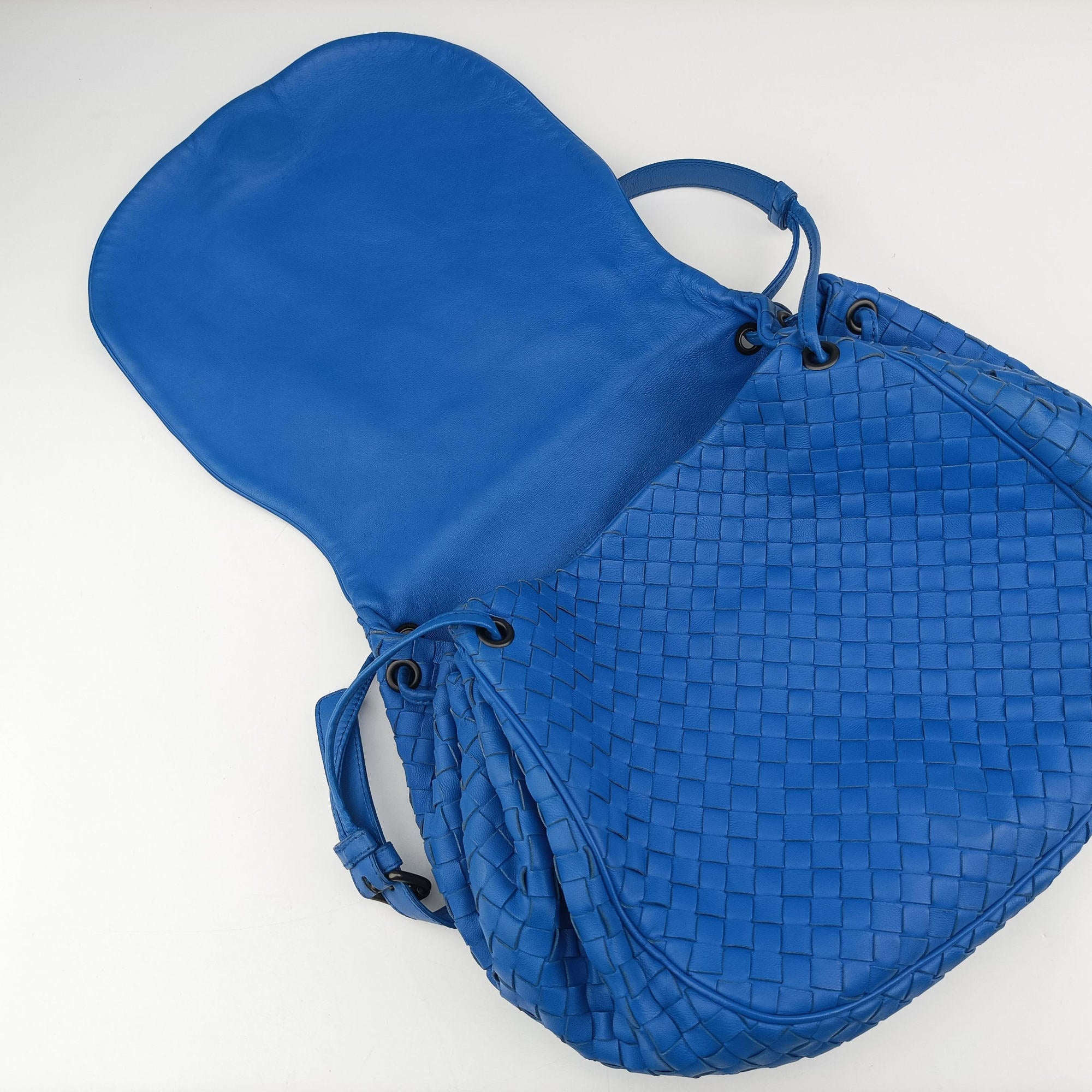 Intrecciato Blue lambskin B04978868Jイントレチャート ブルー ラムスキン B04978868J