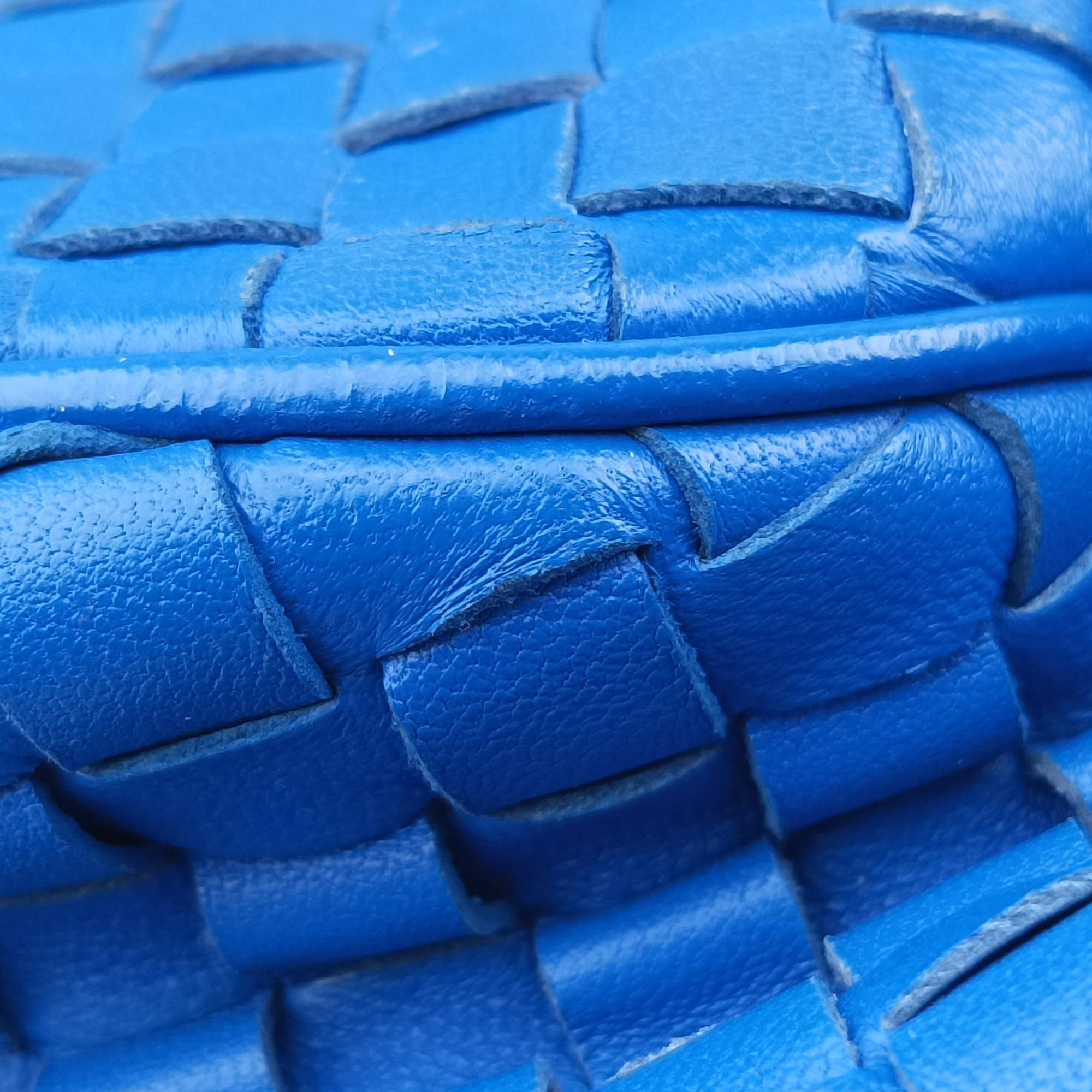 Intrecciato Blue lambskin B04978868Jイントレチャート ブルー ラムスキン B04978868J