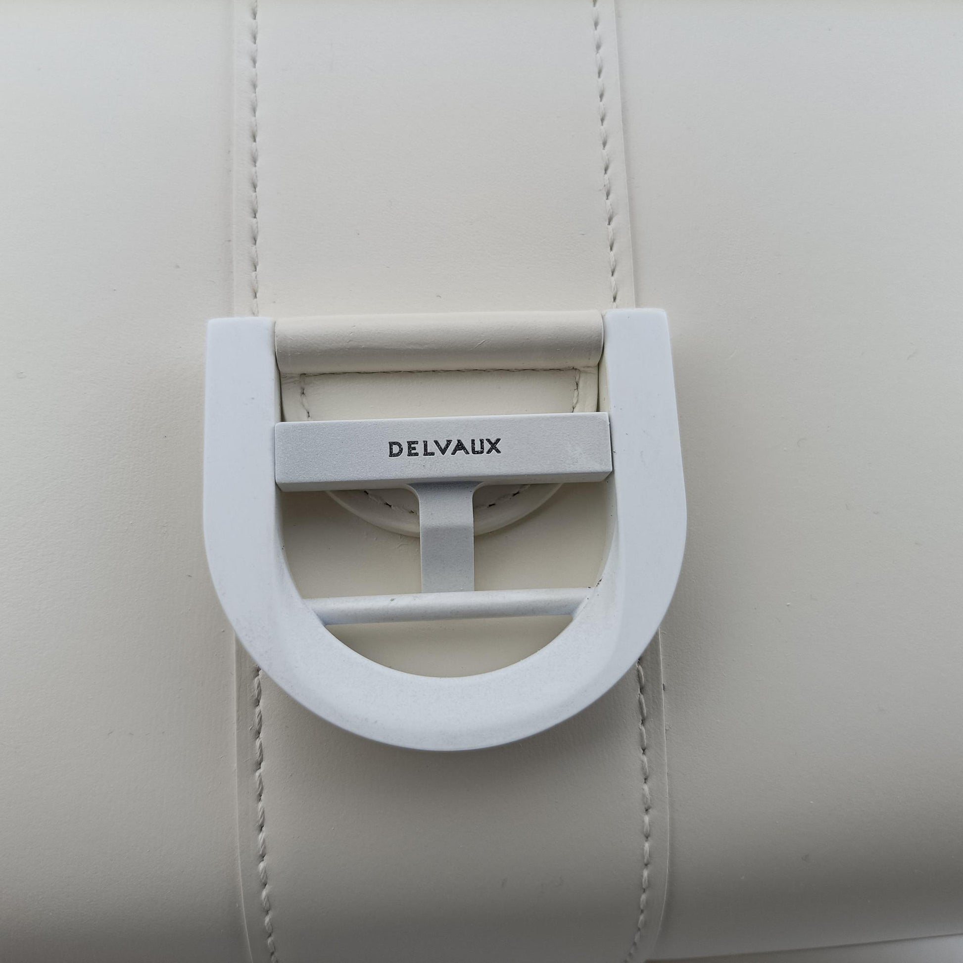 Brillon MM
 White Leather FO5Aブリヨン MM ホワイト レザー FO5A