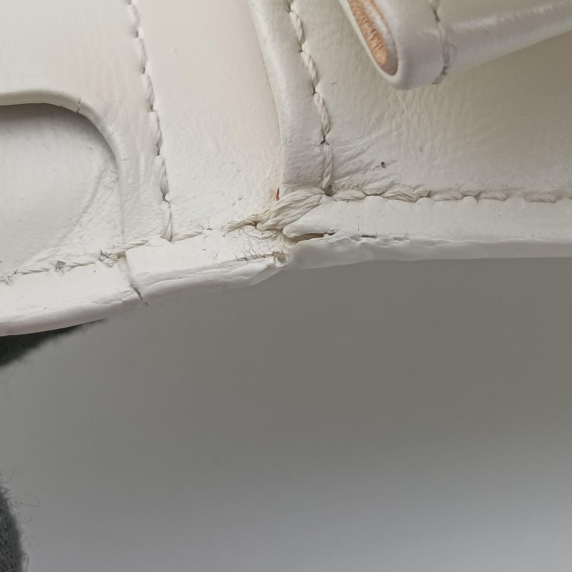 Brillon MM
 White Leather FO5Aブリヨン MM ホワイト レザー FO5A