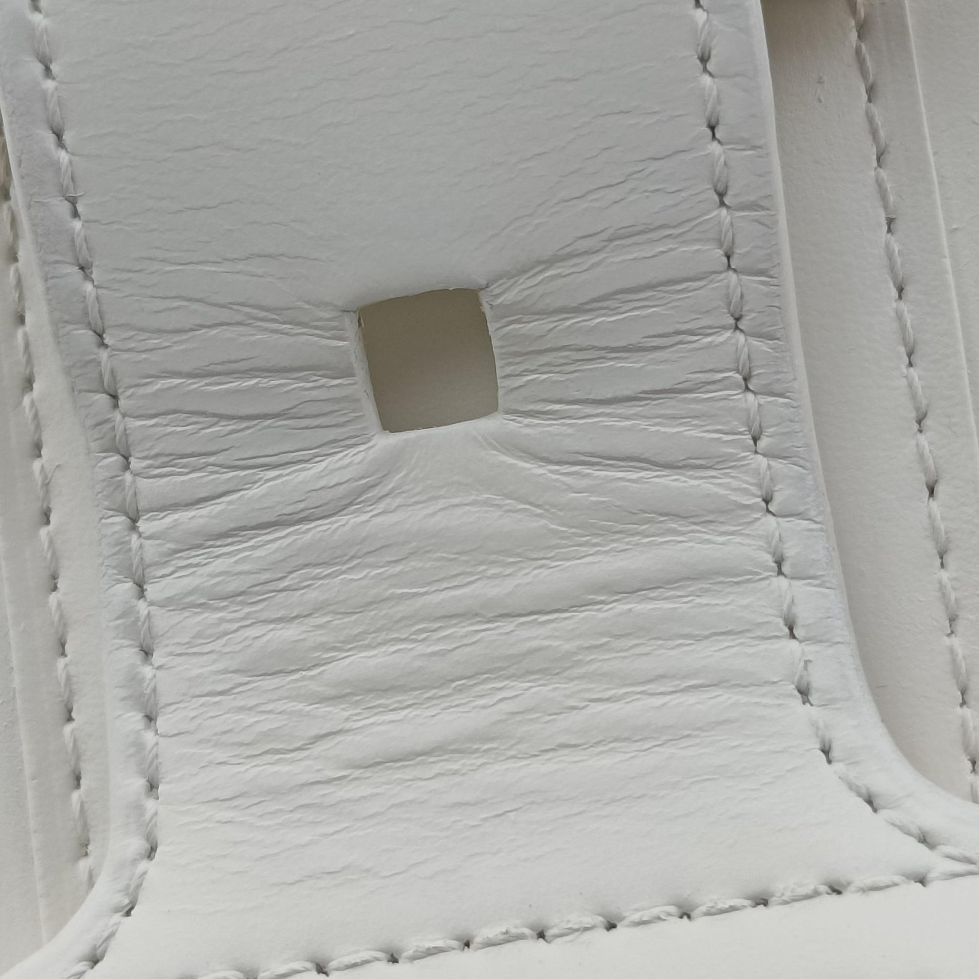 Brillon MM
 White Leather FO5Aブリヨン MM ホワイト レザー FO5A