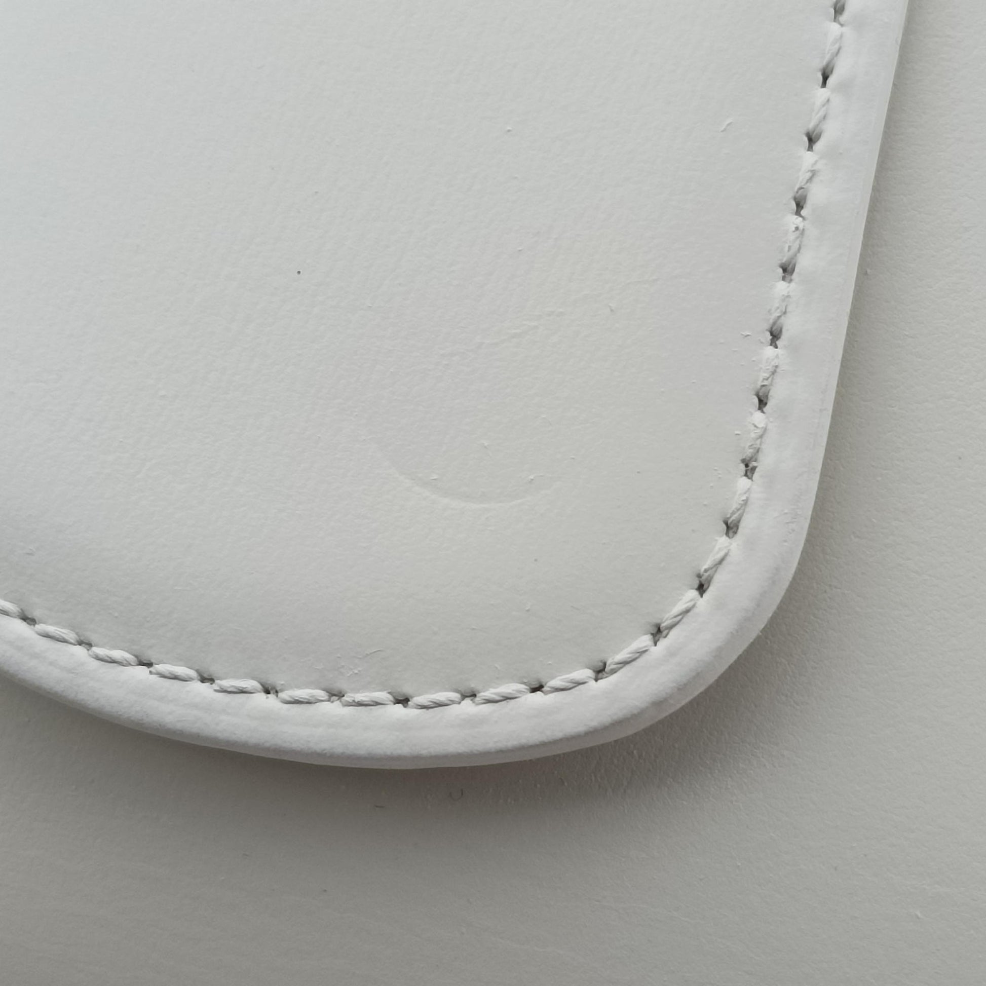 Brillon MM
 White Leather FO5Aブリヨン MM ホワイト レザー FO5A