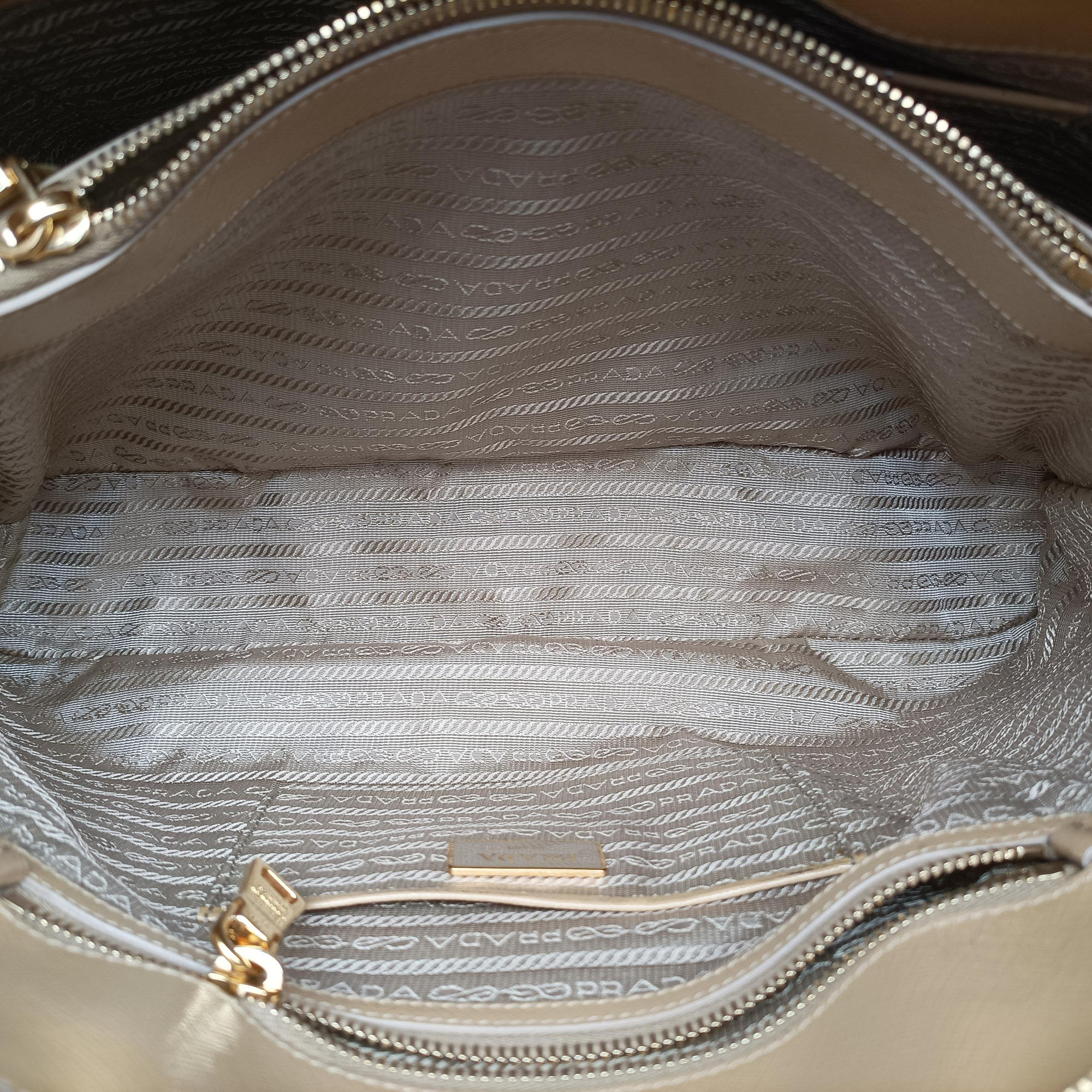 Pyramid Beige Patent BL0808 31/Fピラミッド ベージュ パテント BL0808 31/F