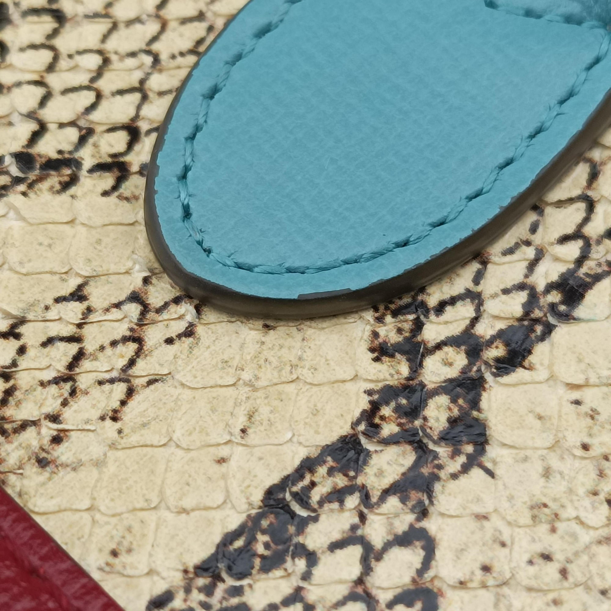 JACKIE 1961 Blue × Red Python × Leather 636706 I03595990ジャッキー 1961 ブルー × レッド パイソン × レザー 636706 I03595990