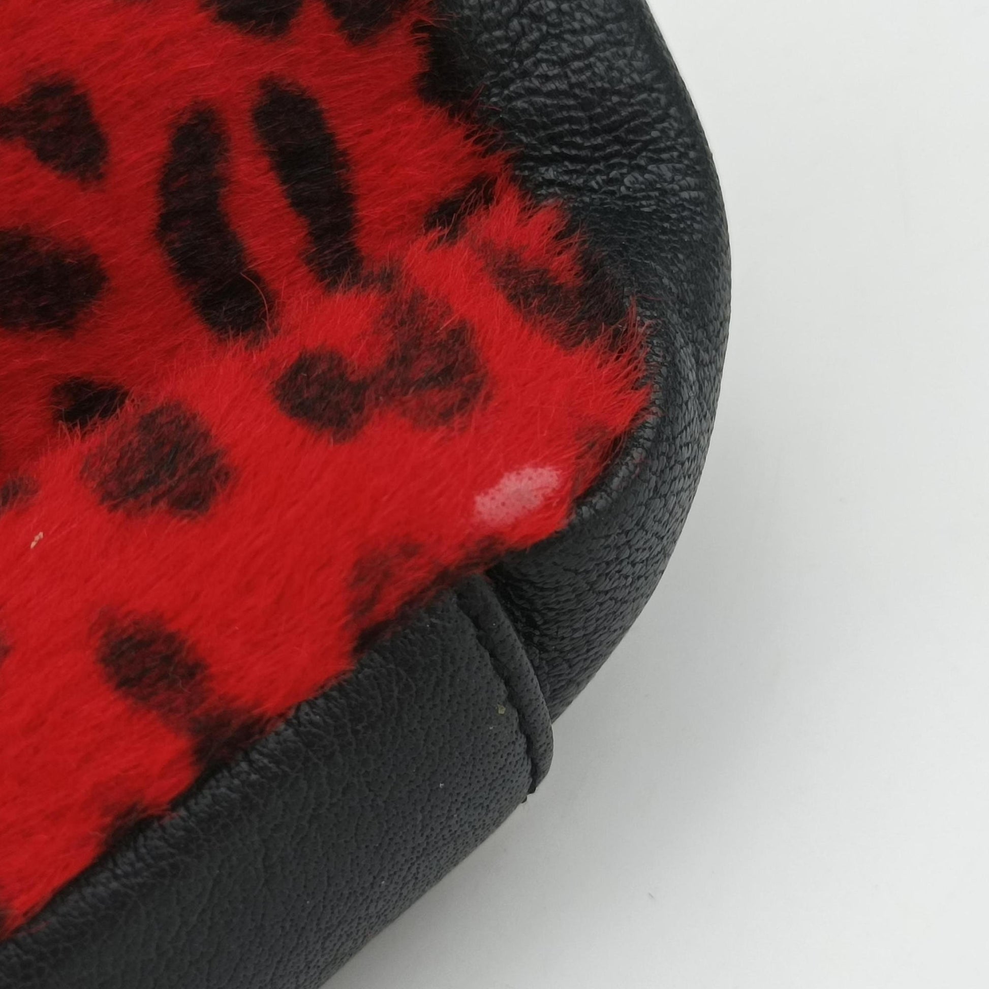 Monogram Leopard Print Baby Punk Chain Red×Black Pony hair x Leather 401648 CLD401648.0715モノグラム レオパードプリント ベビーパンクチェーン レッド×ブラック ハラコ×レザー 401648 CLD401648.0715