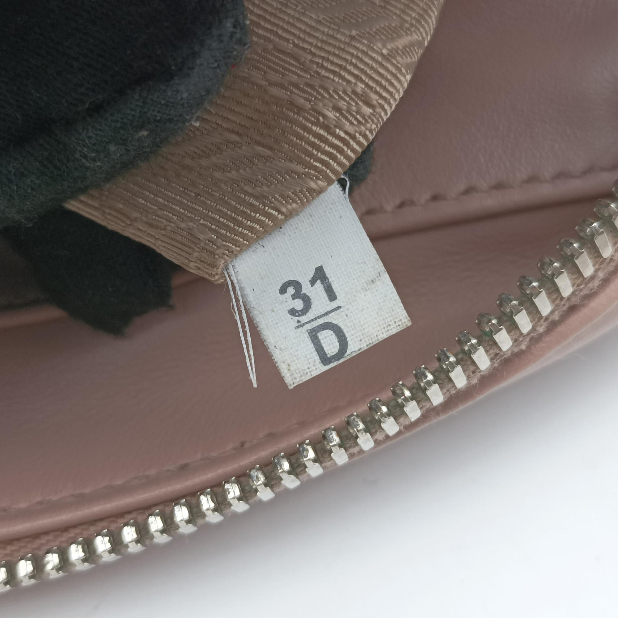Diagramme Pink Leather 1BH084 31/Dダイアグラム ピンク レザー 1BH084 31/D