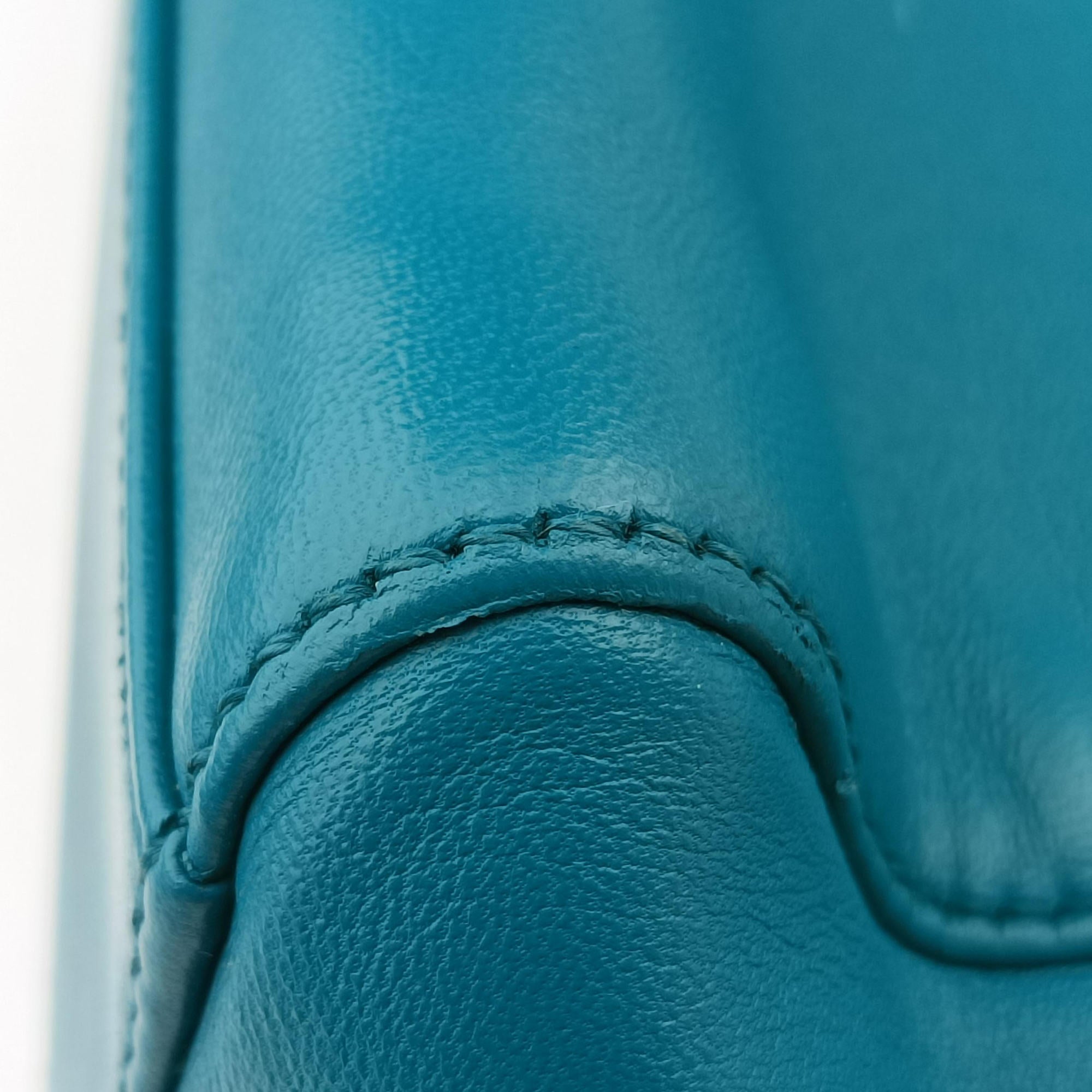 PEEKABOO Blue Leather 8BN244 8BN244-K4P-149-2516ピーカブー ミニ ブルー レザー 8BN244 8BN244-K4P-149-2516