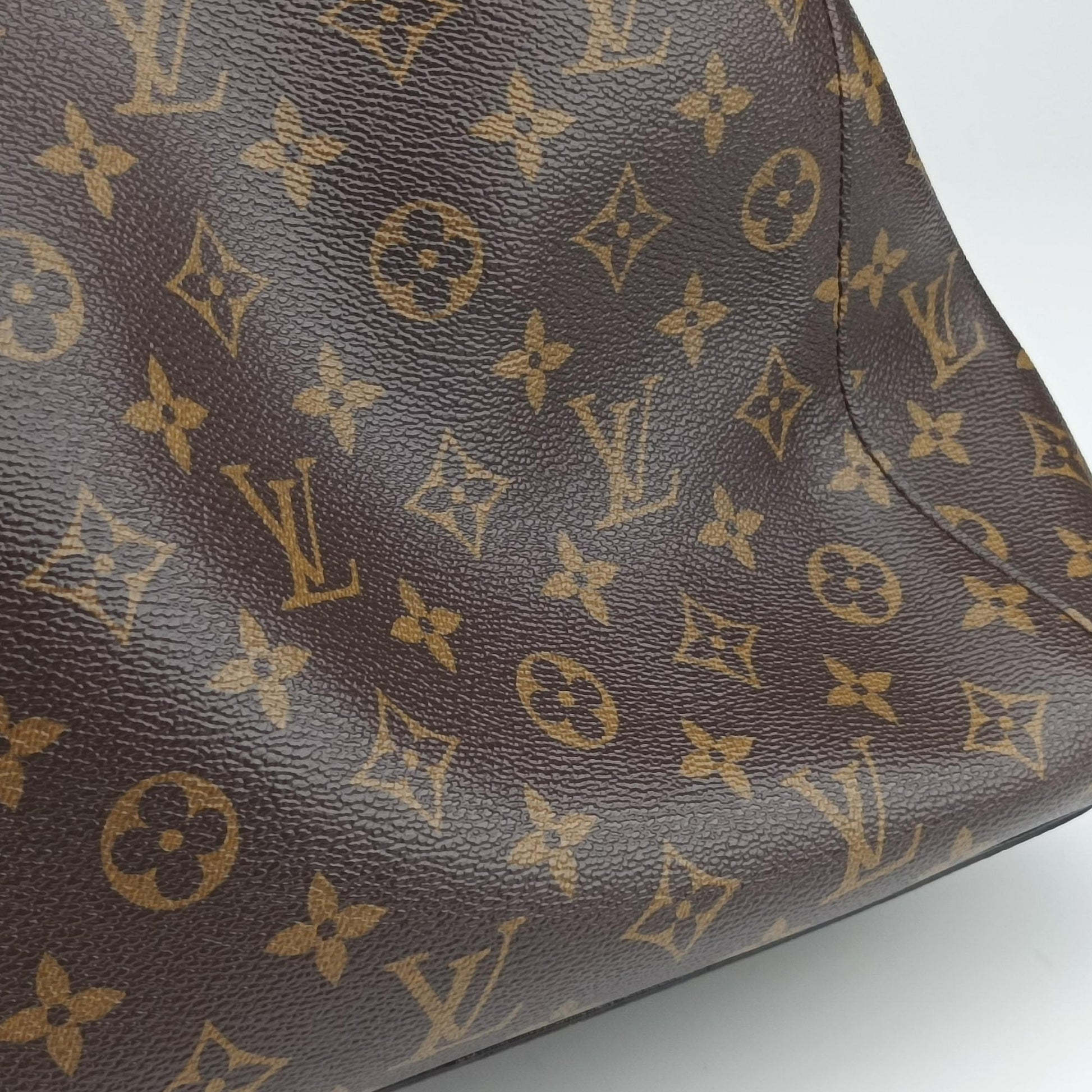 MONTAIGNE MM Brown Monogram Canvas M41056 CA0195モンテーニュMM モノグラム/ブラウン モノグラムキャンバス M41056 CA0195