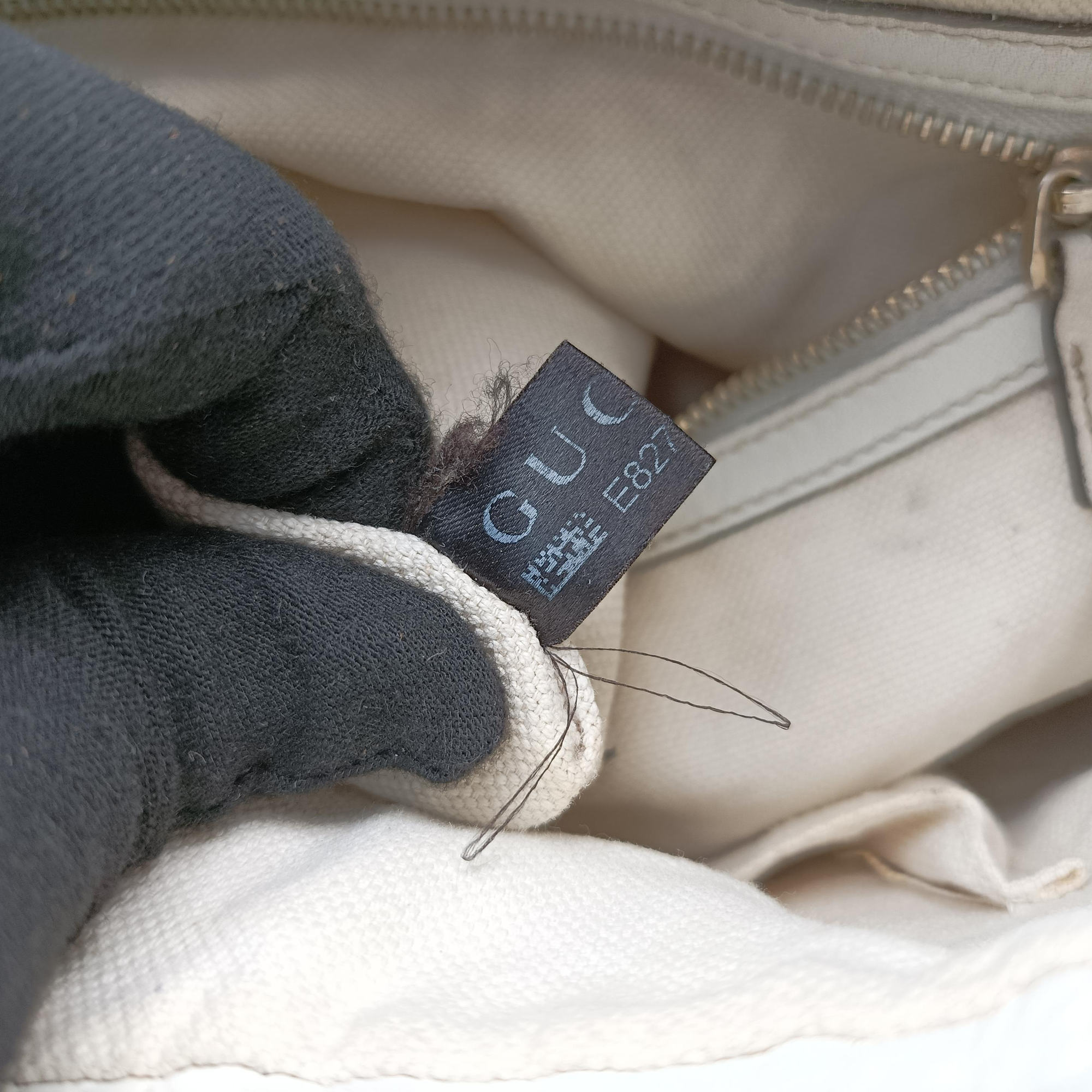 Heritage Horsebit Hobo White Leather 247604 E8276917ヘリテージ ホースビット ホーボー ホワイト レザー 247604 E8276917