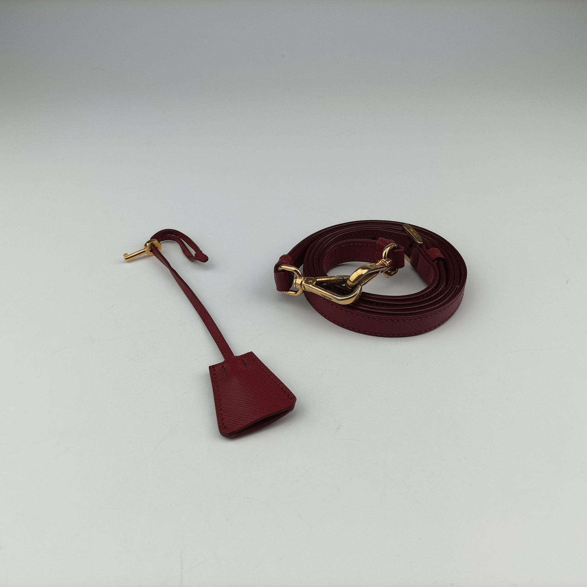 Galleria Front Pocket Red SAFFIANO Leather BN2674 14/Aガレリア フロント ポケット レッド サフィアーノレザー BN2674 14/A