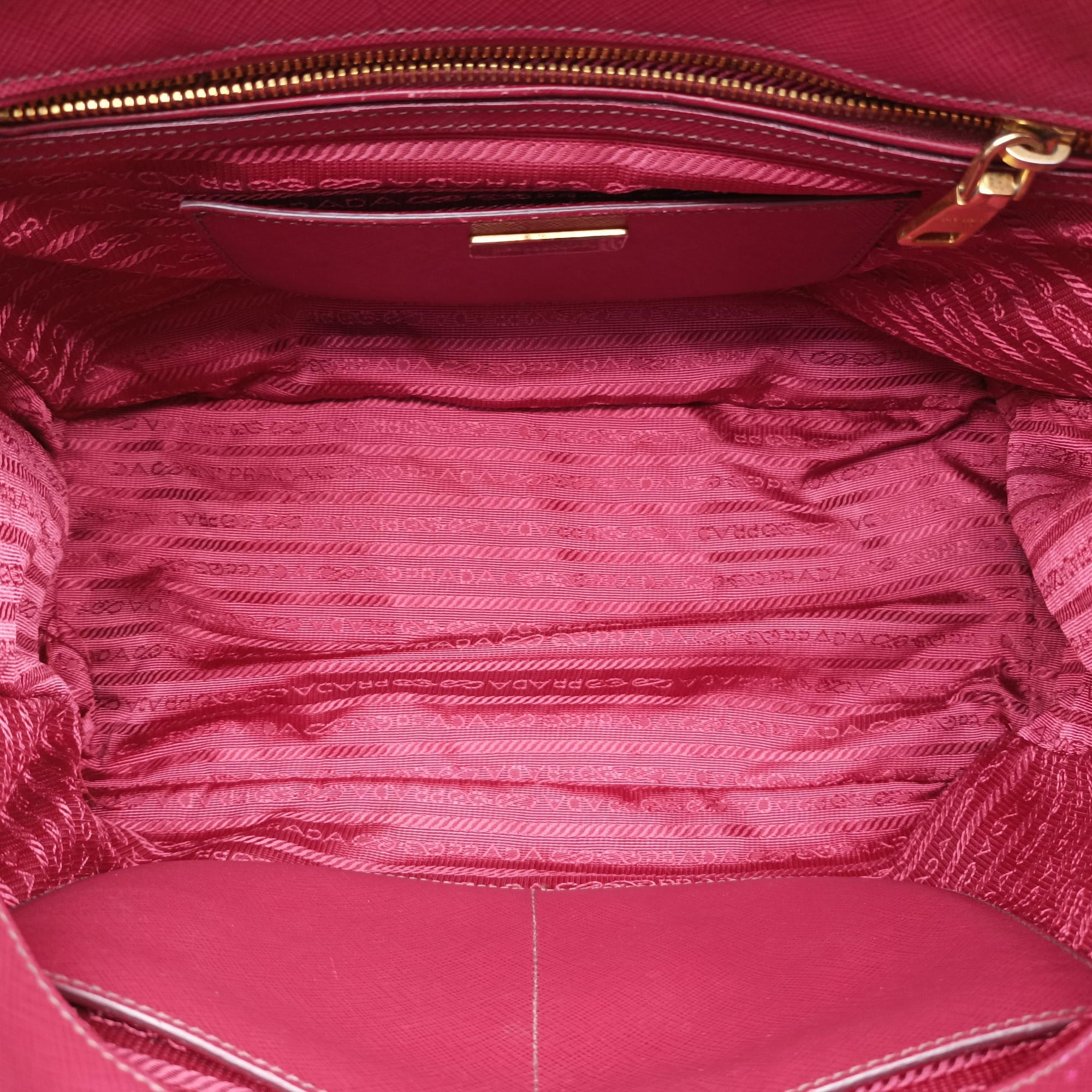 Galleria Front Pocket Red SAFFIANO Leather BN2674 14/Aガレリア フロント ポケット レッド サフィアーノレザー BN2674 14/A
