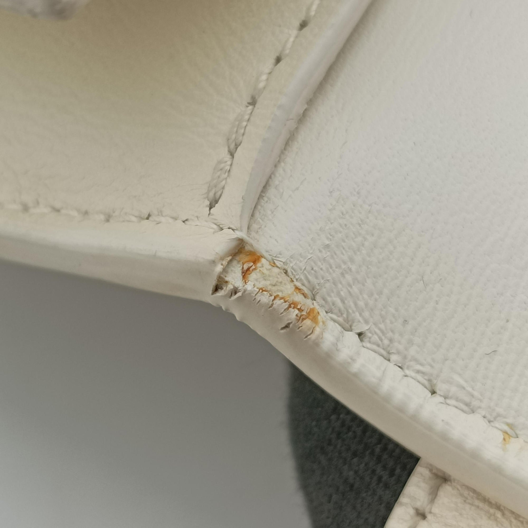 30 Montaigne White leather 29-MA-110930モンテーニュ ホワイト レザー 29-MA-1109