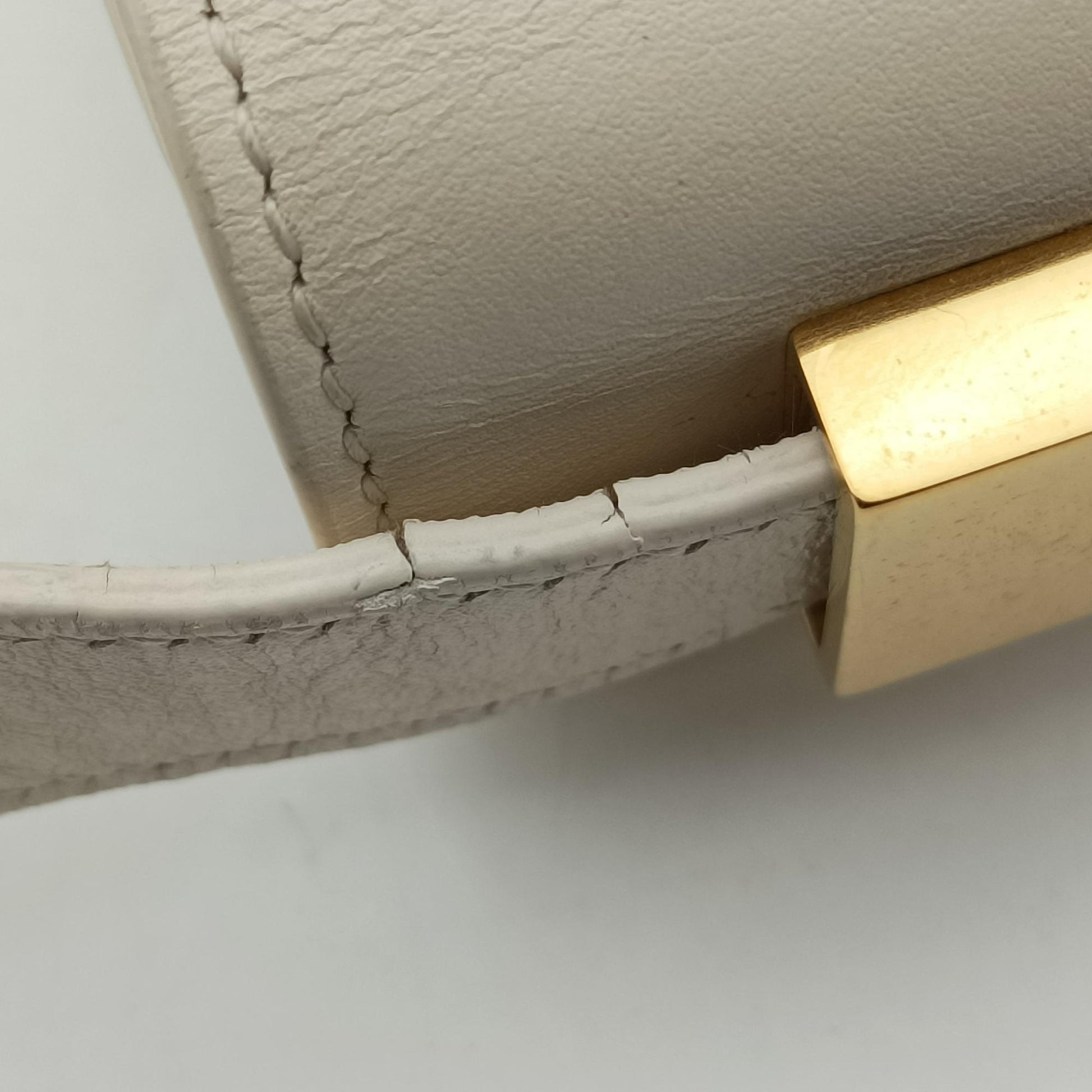 30 Montaigne White leather 29-MA-110930モンテーニュ ホワイト レザー 29-MA-1109