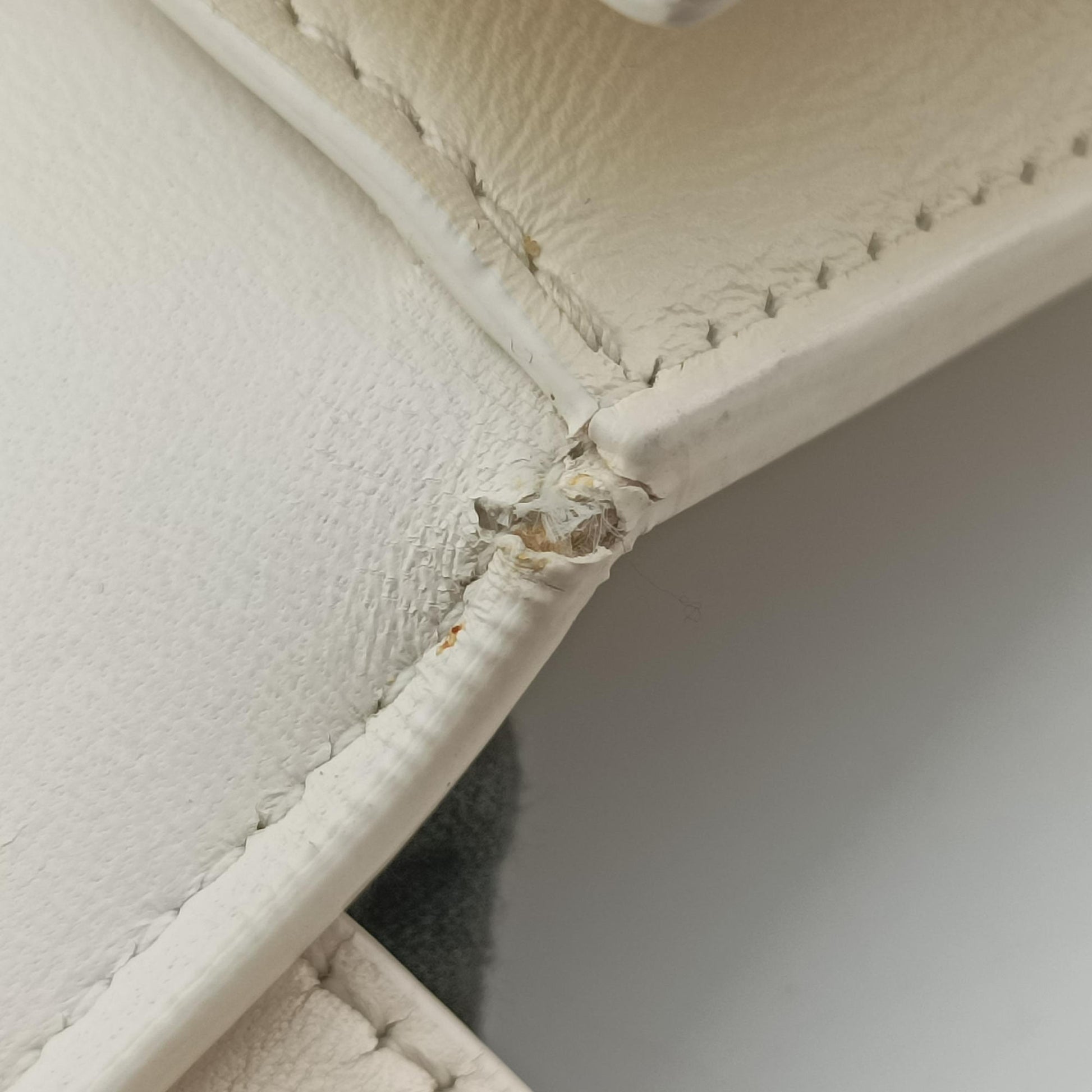 30 Montaigne White leather 29-MA-110930モンテーニュ ホワイト レザー 29-MA-1109