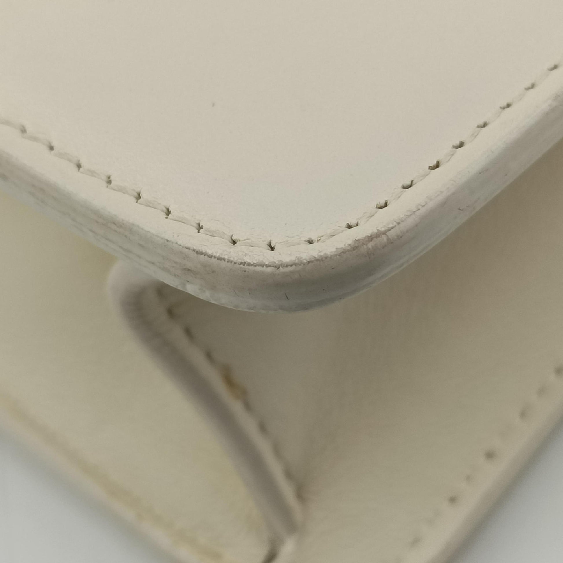 30 Montaigne White leather 29-MA-110930モンテーニュ ホワイト レザー 29-MA-1109
