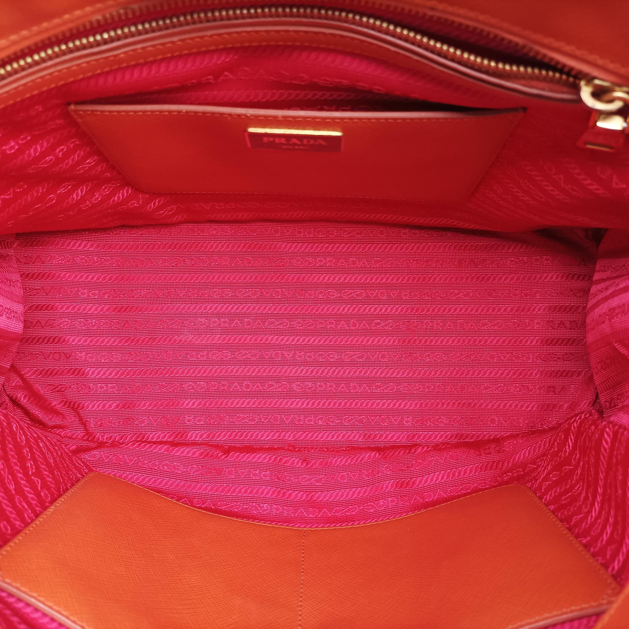 Galleria Orange×red SAFFIANO Leather BN1844 31/Mガレリア オレンジ×レッド サフィアーノレザー BN1844 31/M