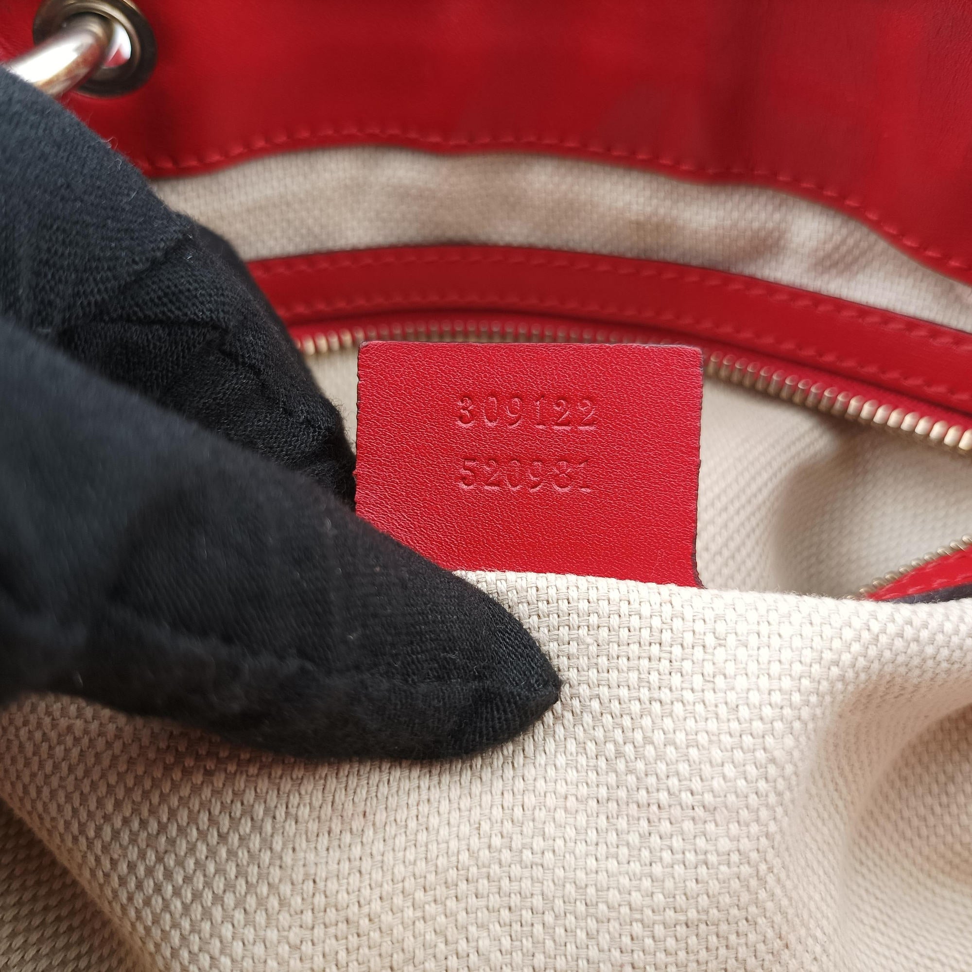Valentine heart charm beige×red Canvas×Leather 309122 G013679720バレンタイン ハートチャーム ベージュ×レッド キャンバス×レザー 309122 G013679720