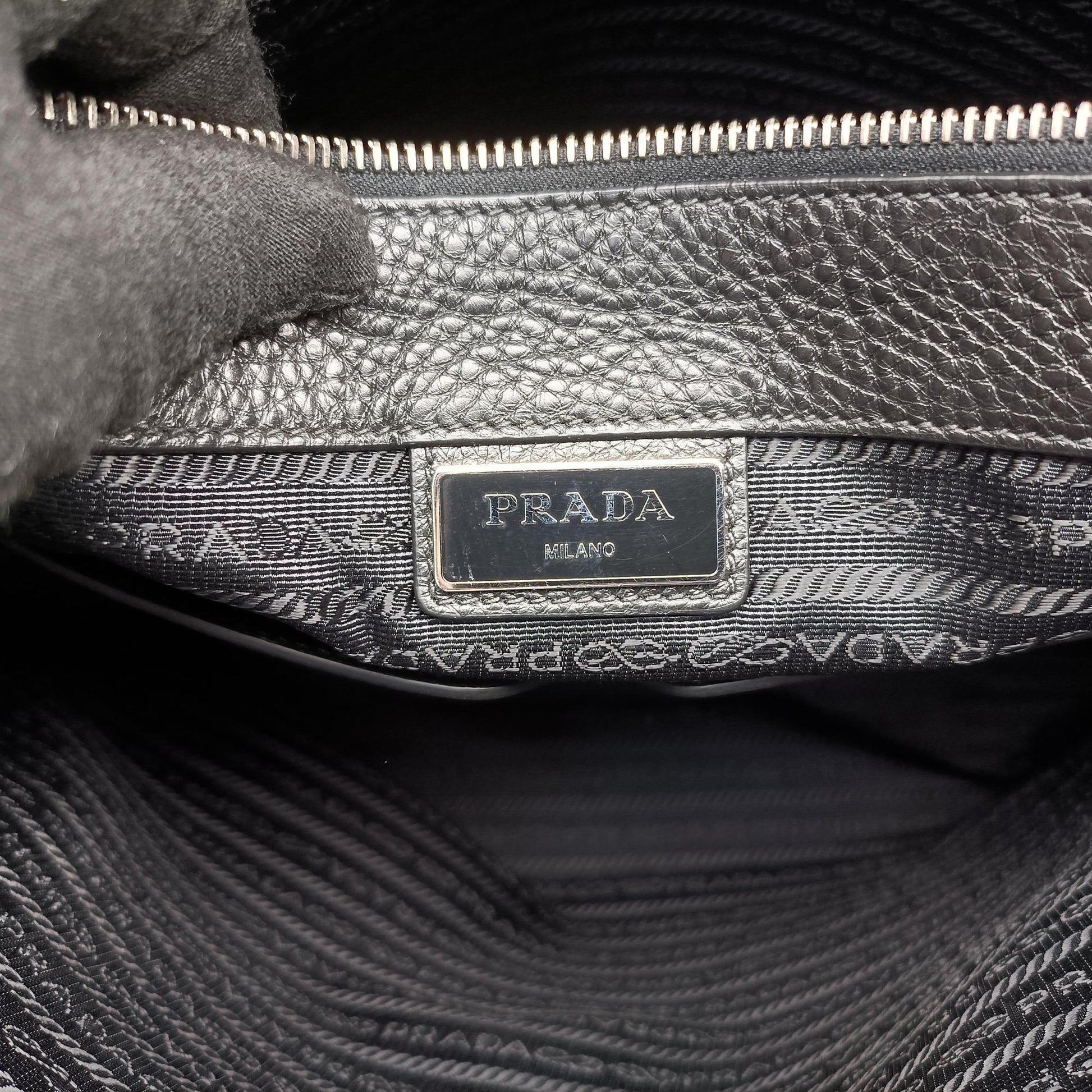 Vitello Phenix Black Leather 204ヴィッテロ フェニックス ブラック レザー 204