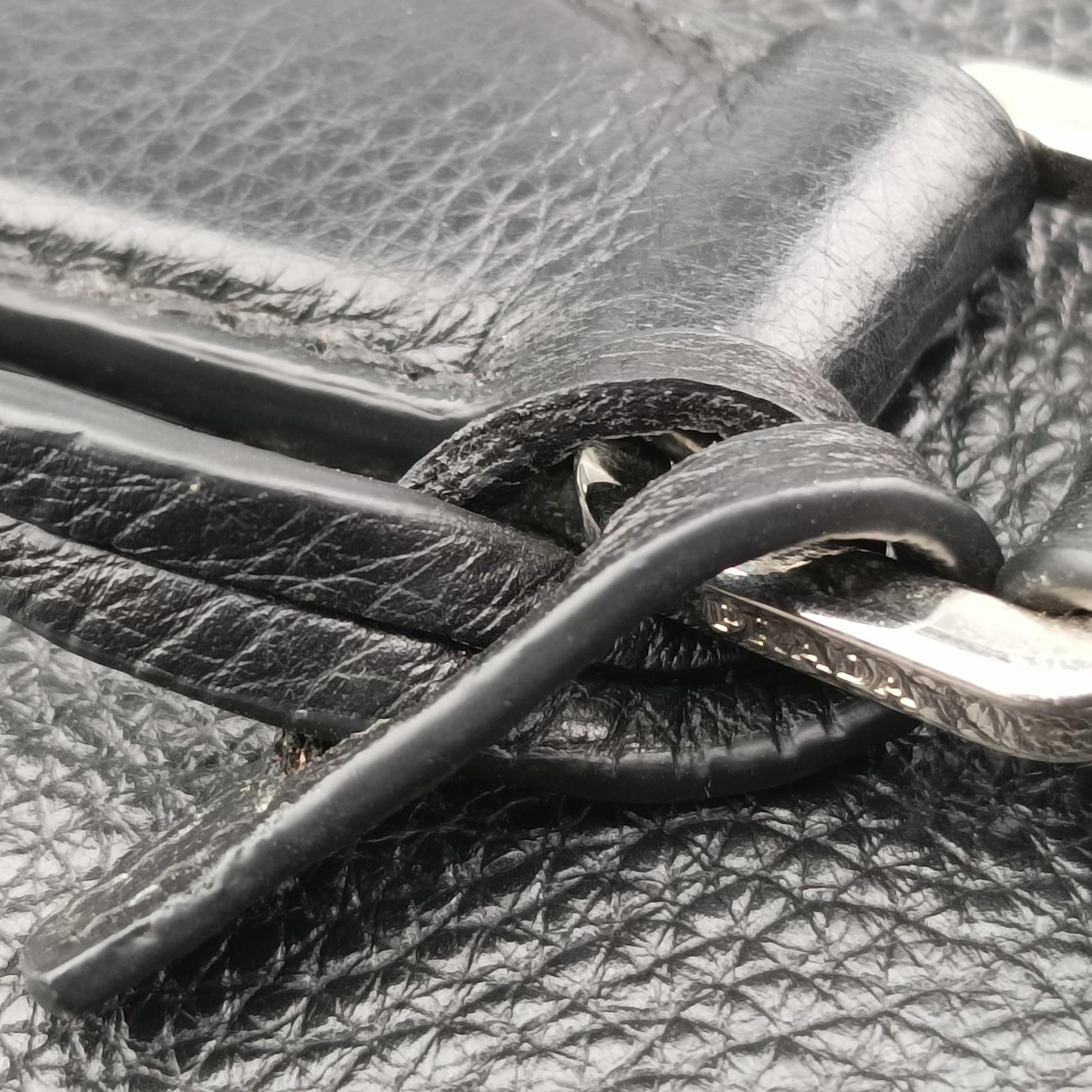 Vitello Phenix Black Leather 204ヴィッテロ フェニックス ブラック レザー 204