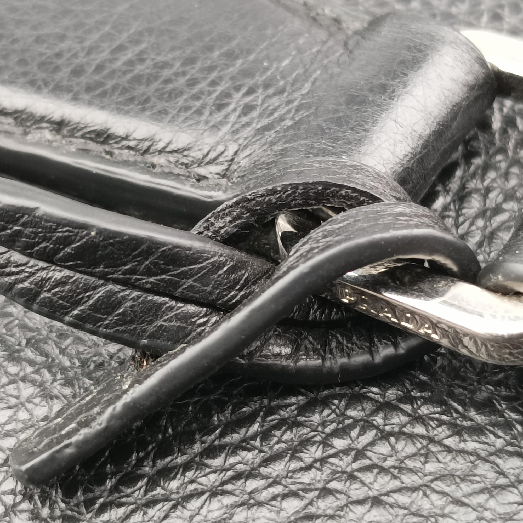 Vitello Phenix Black Leather 204ヴィッテロ フェニックス ブラック レザー 204