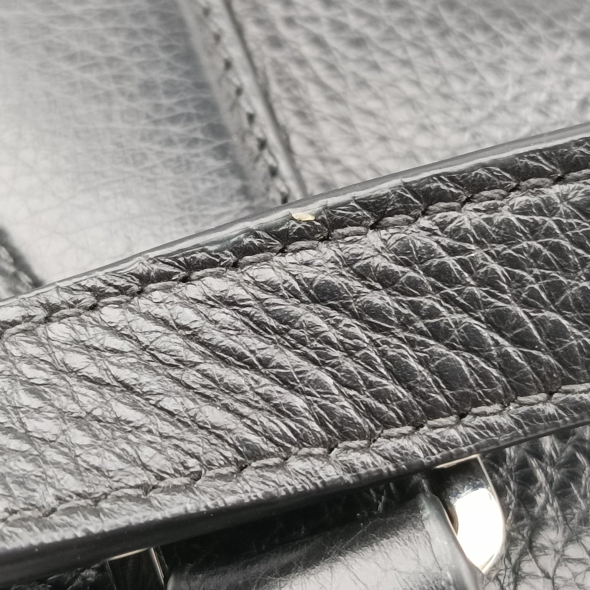 Vitello Phenix Black Leather 204ヴィッテロ フェニックス ブラック レザー 204