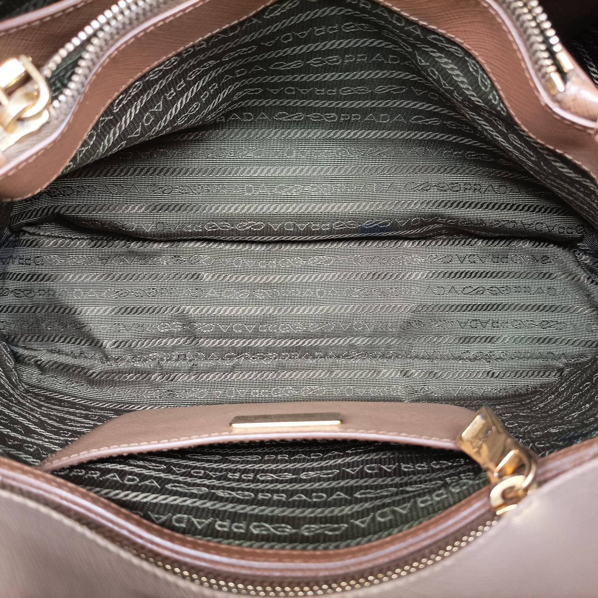 Promenade Brown×Beige SAFFIANO Leather BL0837 180 10プロムナード ブラウン×ベージュ サフィアーノレザー BL0837 180 10