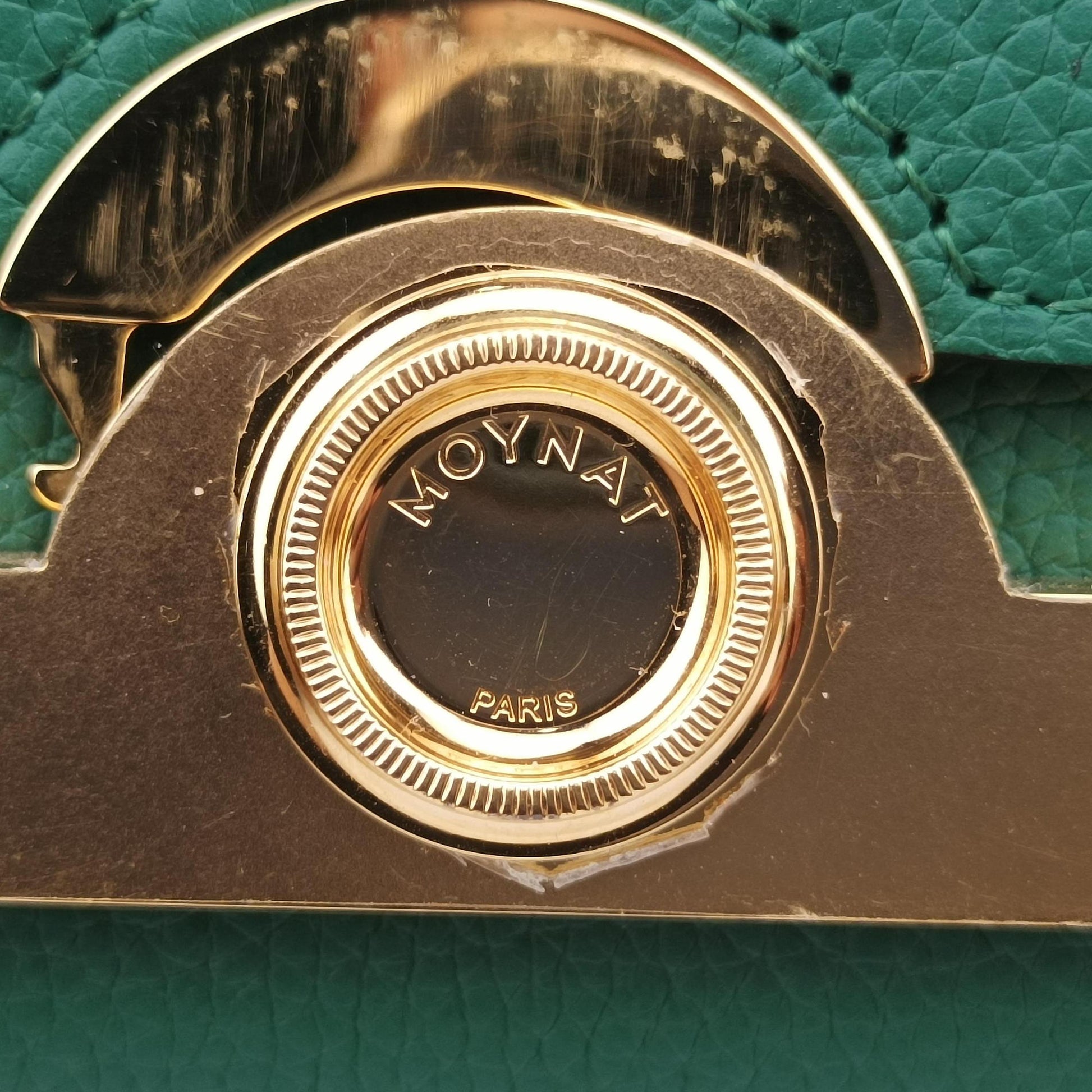 Legenne PM Green leather B2110レジェンヌ PM グリーン レザー B2110
