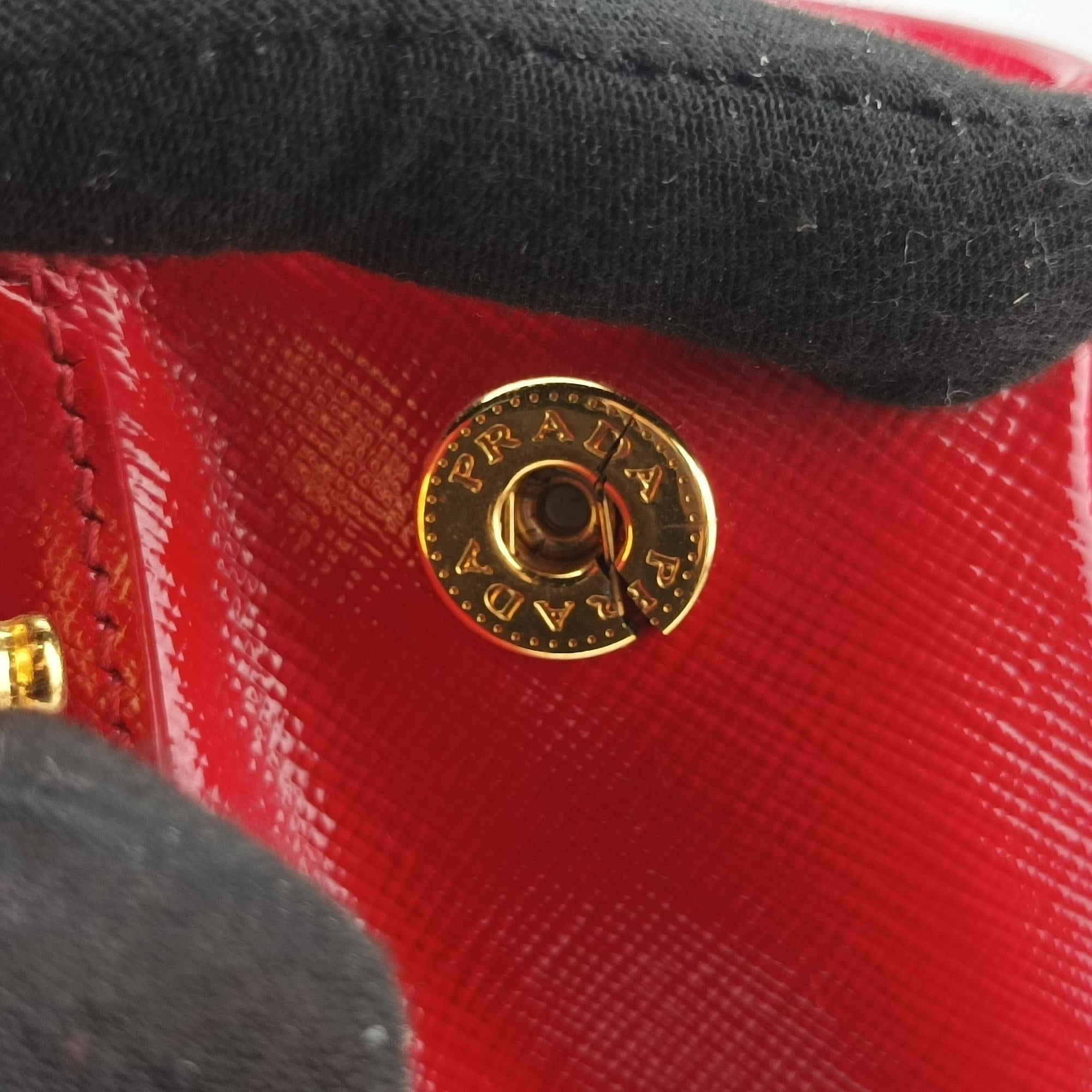 Galleria Red SAFFIANO Leather BN1874 117ガレリア レッド サフィアーノレザー BN1874 117