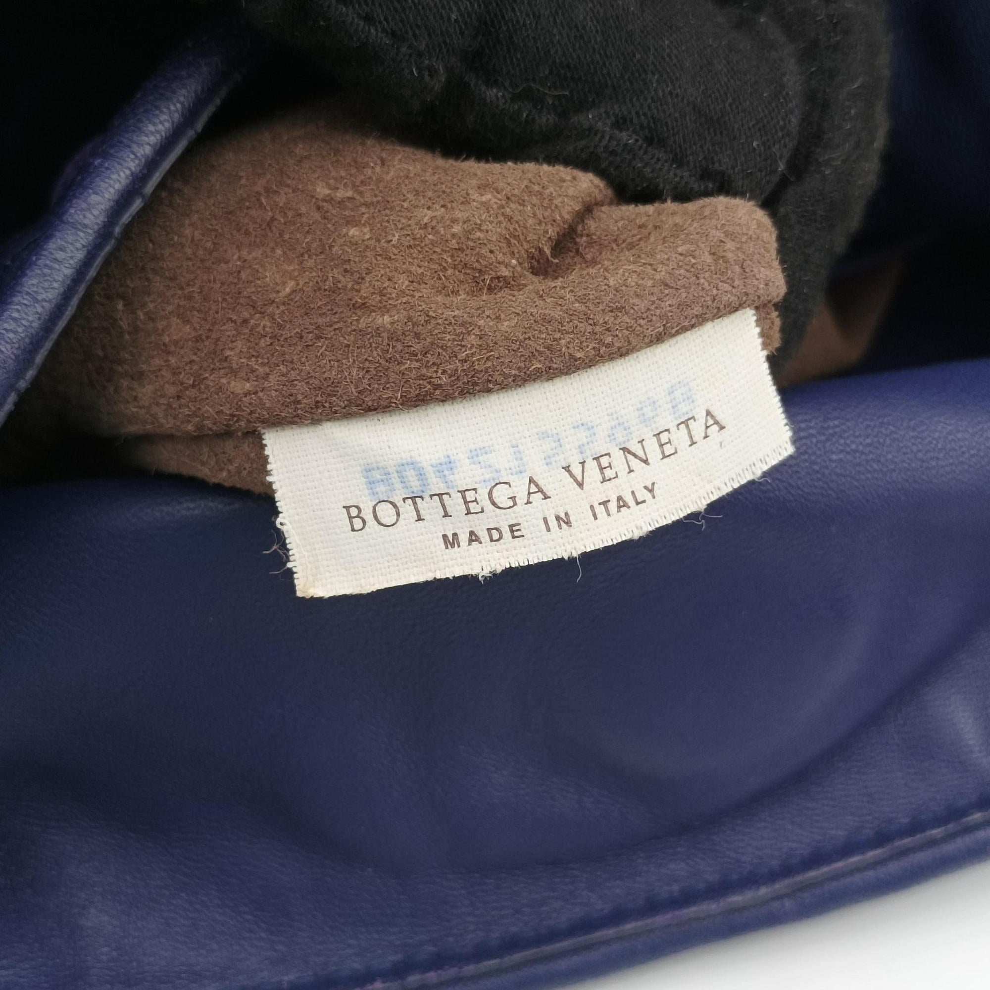 Parachute Intrecciato Purple lambskin B04215596Bパラシュート イントレチャート パープル ラムスキン B04215596B