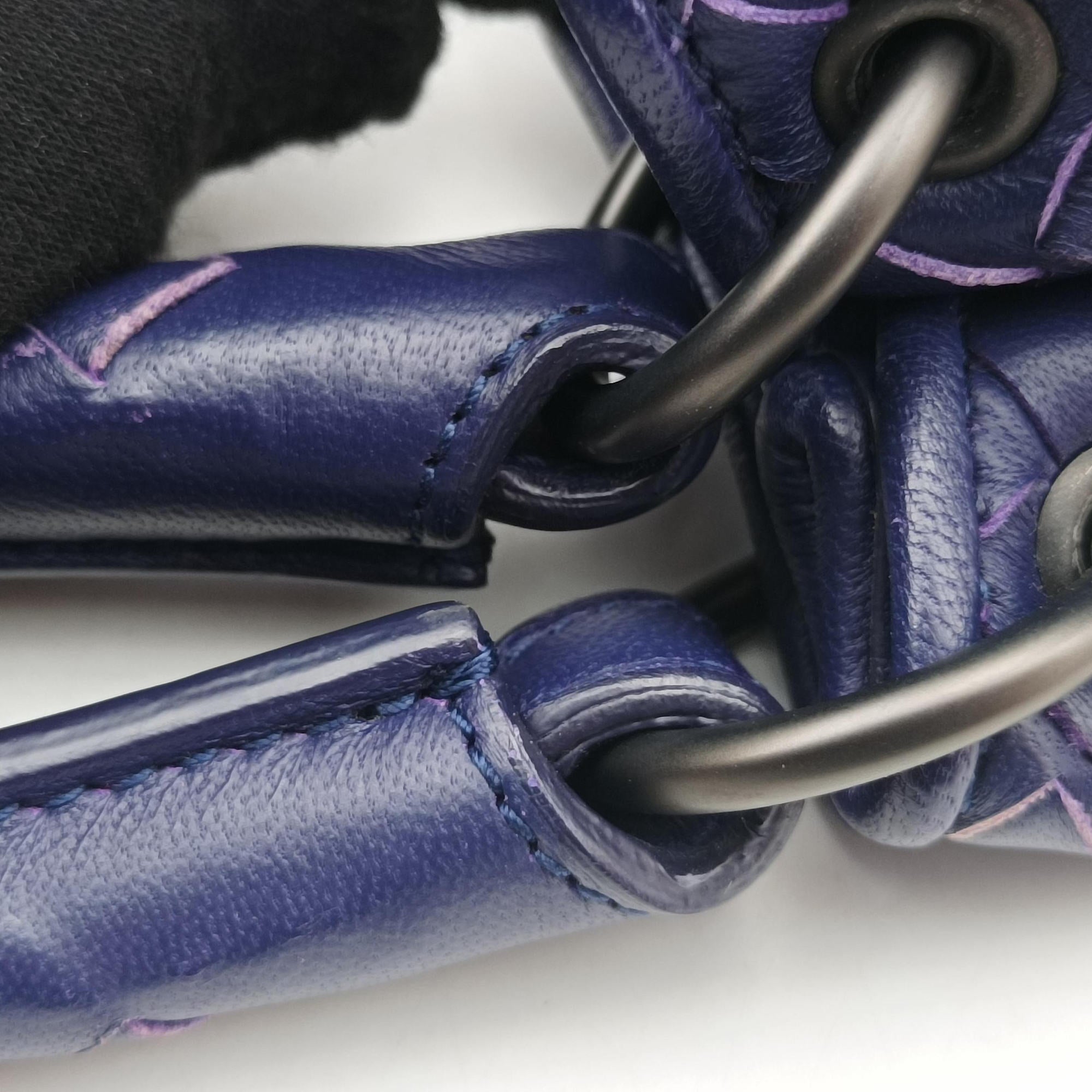 Parachute Intrecciato Purple lambskin B04215596Bパラシュート イントレチャート パープル ラムスキン B04215596B